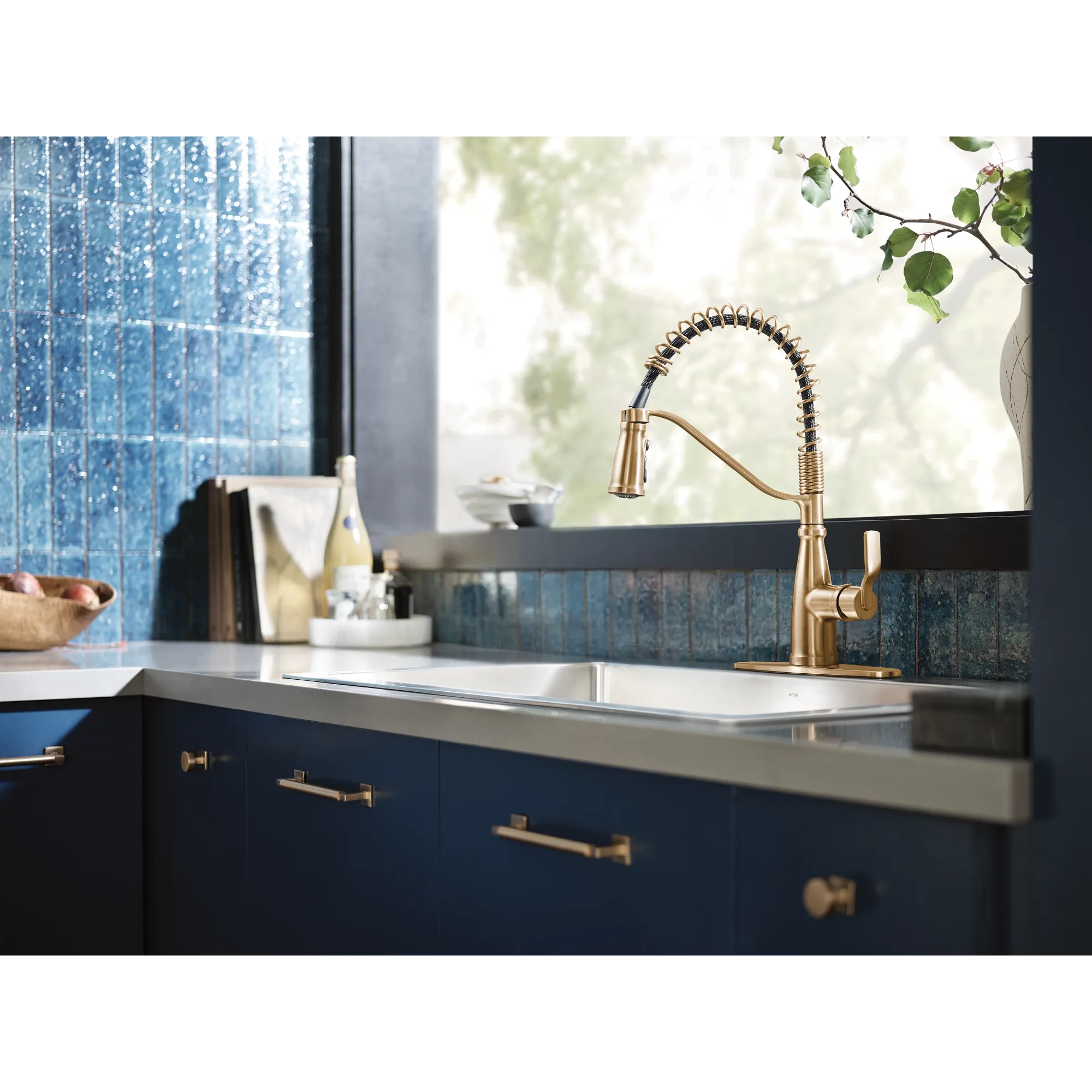 Nolia One-Handle Pre-Rinse Spring Pulldown Kitchen Faucet - Image 42