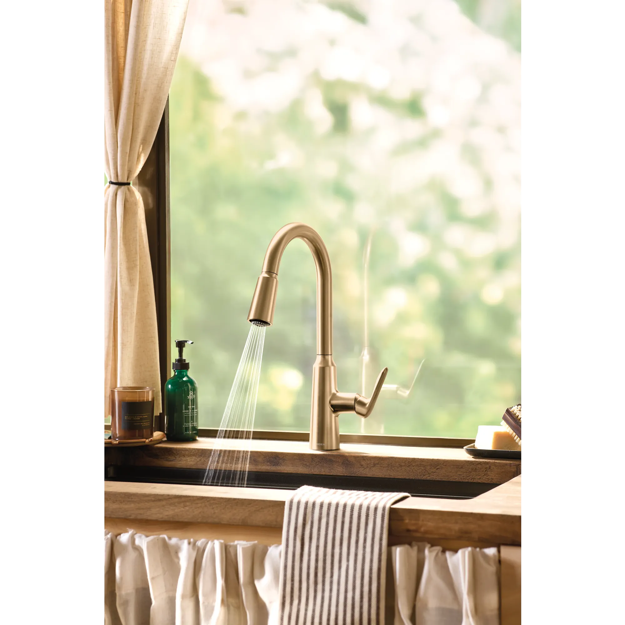 Edwyn Brushed gold one-handle high arc pulldown kitchen faucet - Image 4