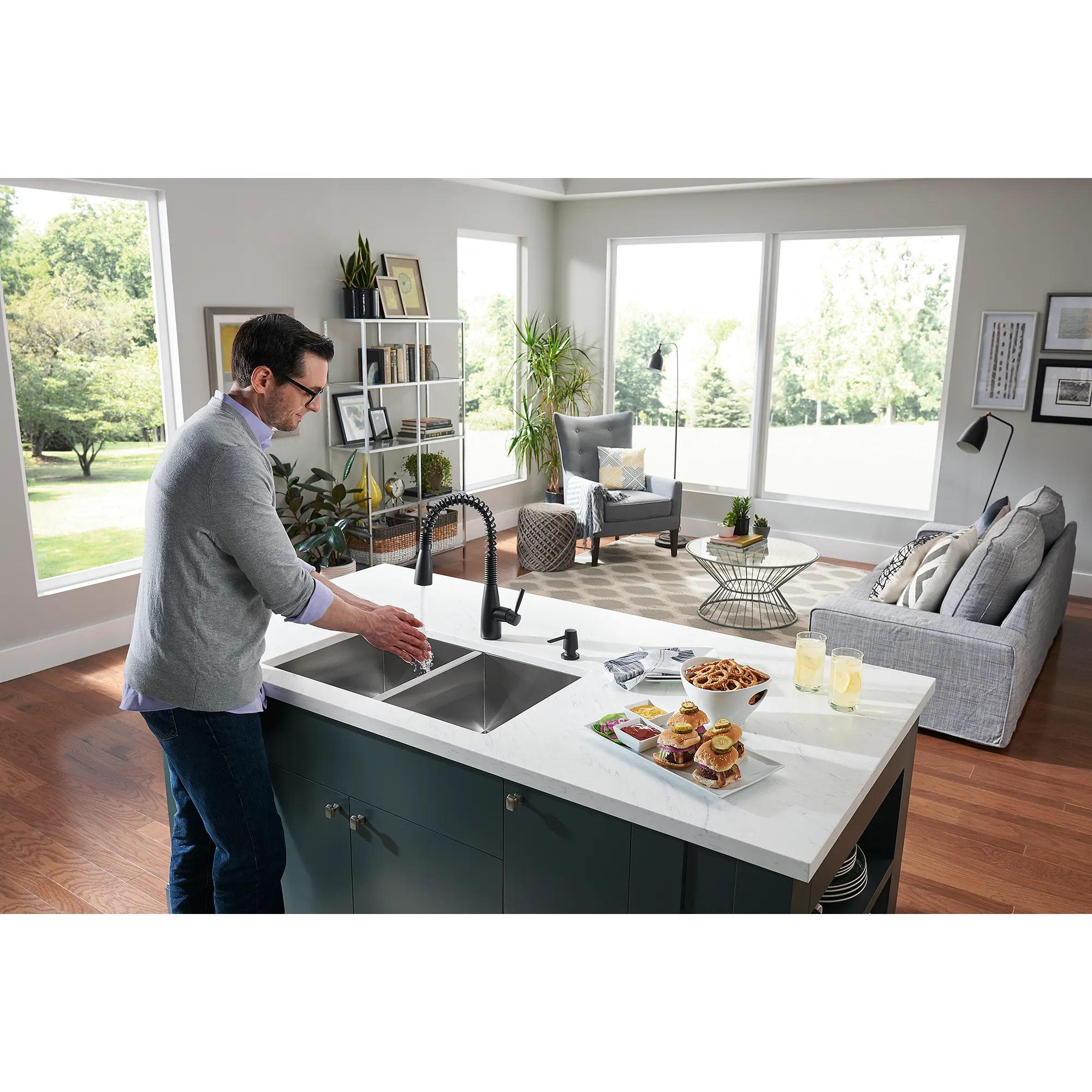 Springvale Matte Black One-Handle Pulldown Kitchen Faucet - Image 12