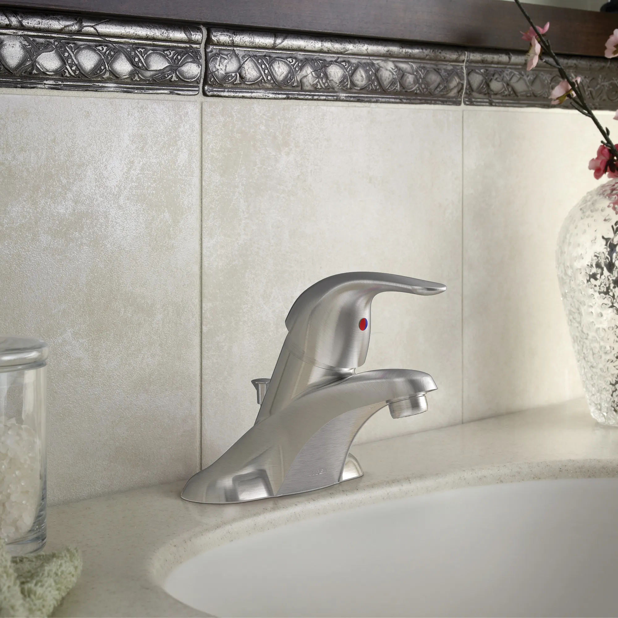 Adler Chrome one-handle low arc bathroom faucet - Image 10