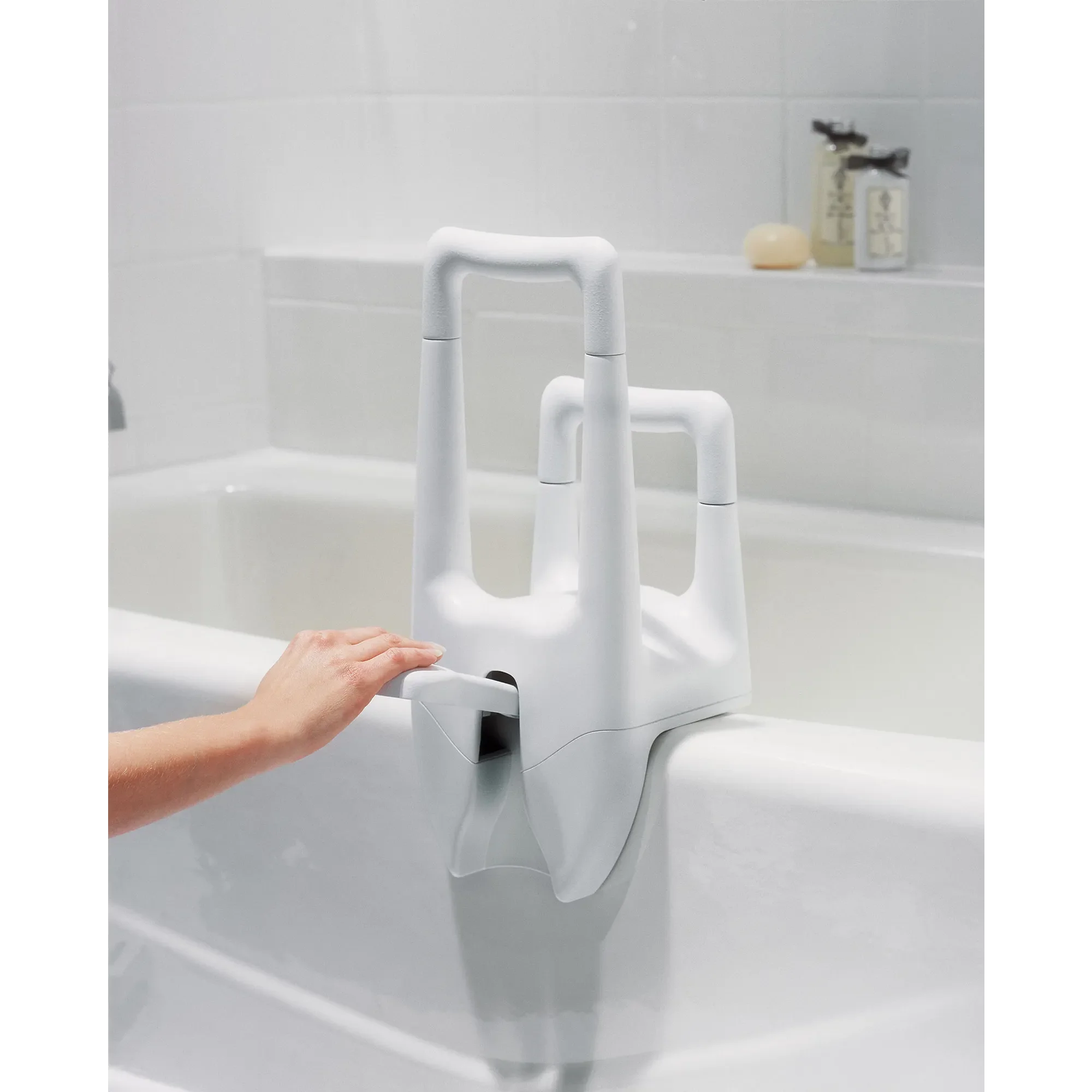 Moen Home Care Glacier Tub Grip - Image 5