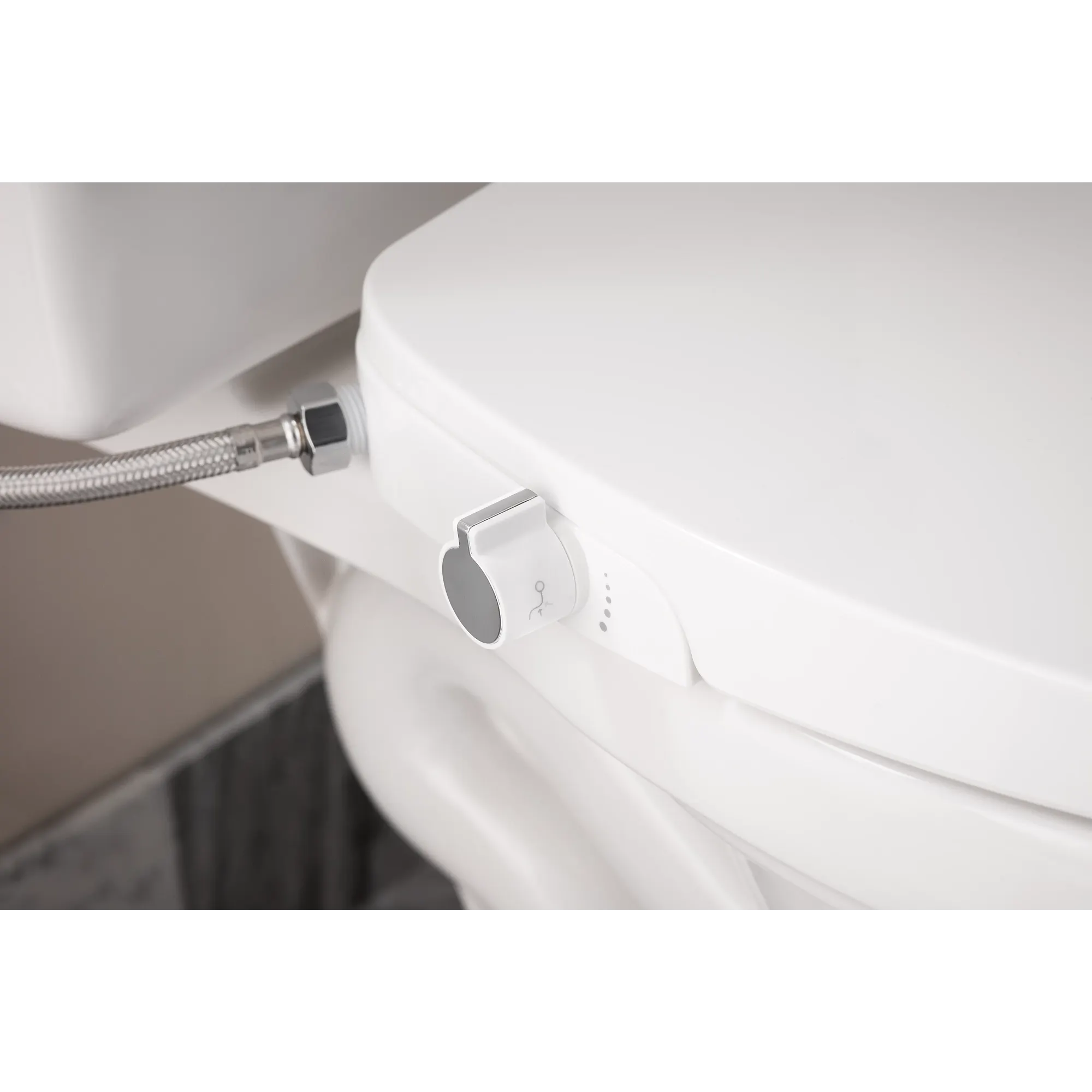 Moen 2-series Non-electronic Bidet Seat - Image 4