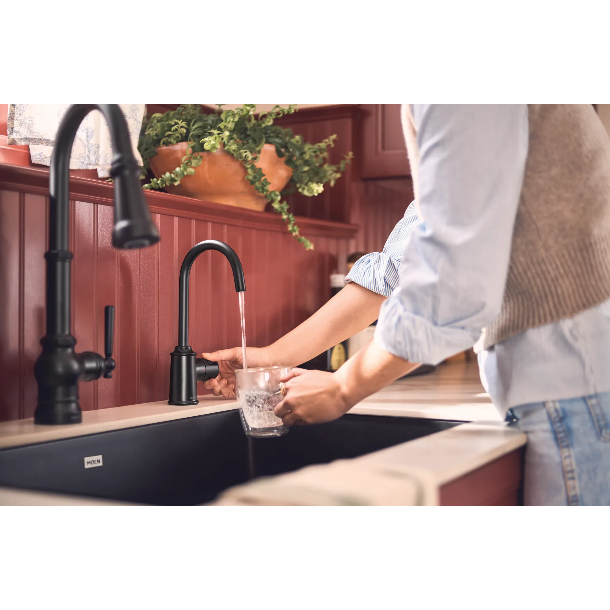 Sip Traditional Instant Hot Water Dispenser Faucet - Image 11