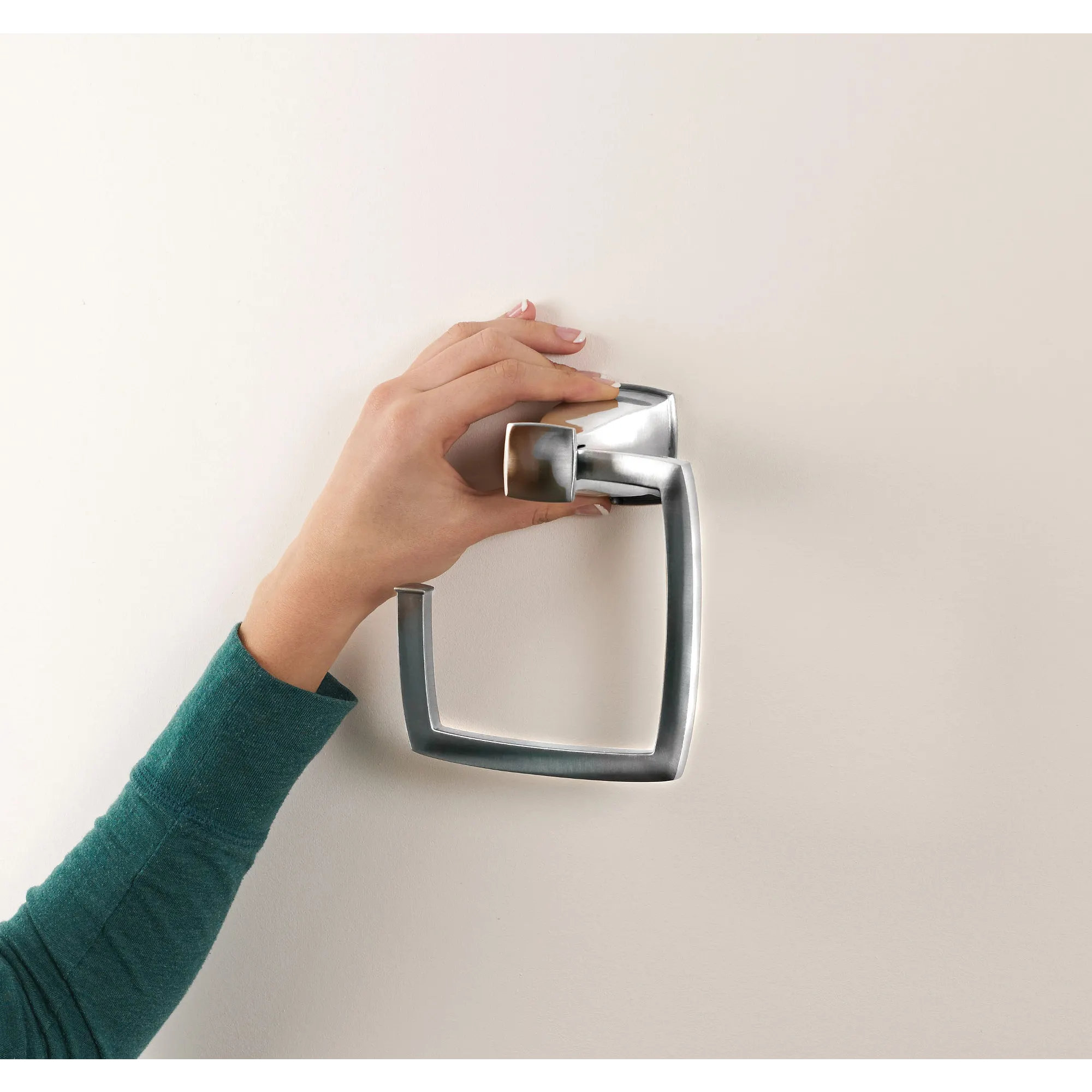 Hensley Chrome Towel Ring - Image 11