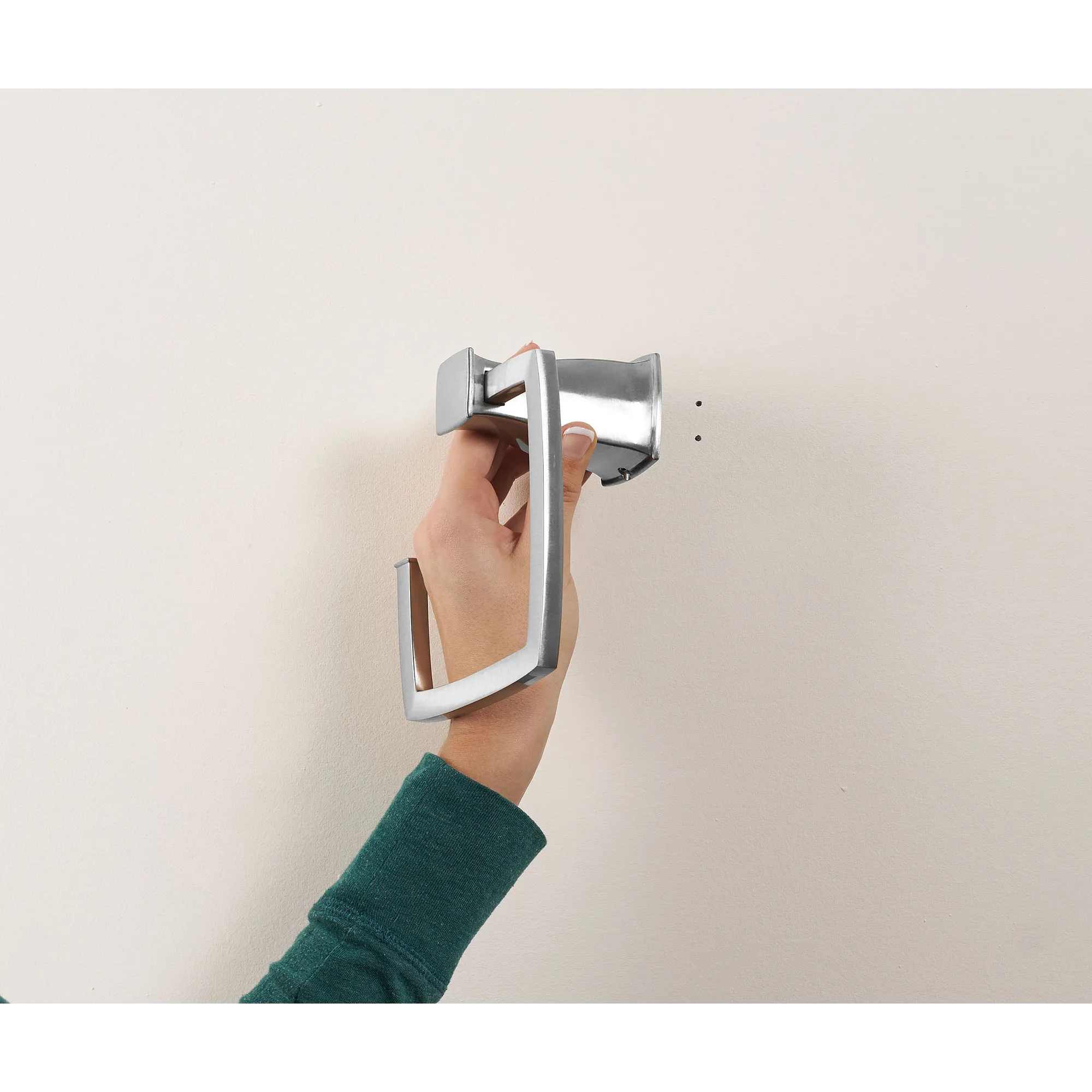 Hensley Chrome Towel Ring - Image 12