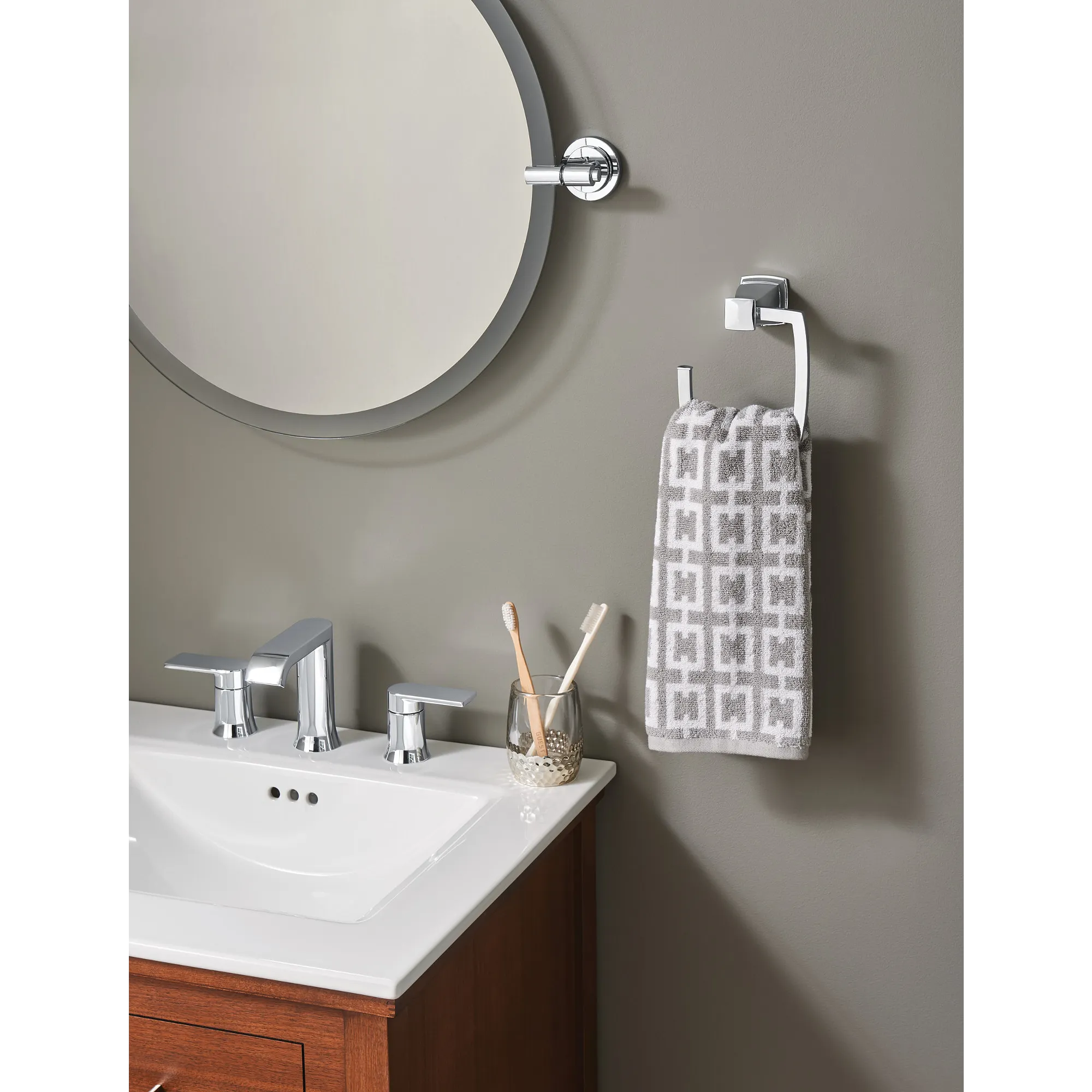 Hensley Chrome Towel Ring - Image 4