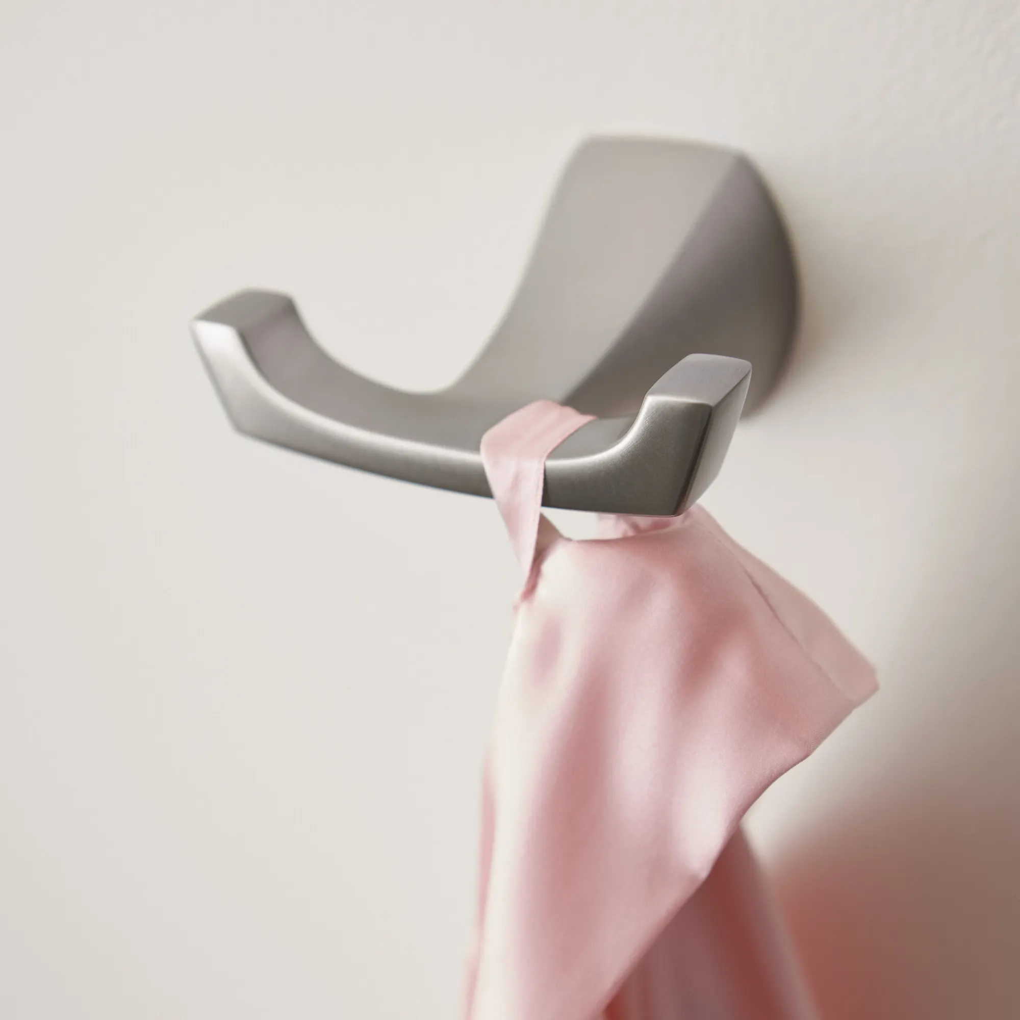 Lindor Double Robe Hook - Image 12