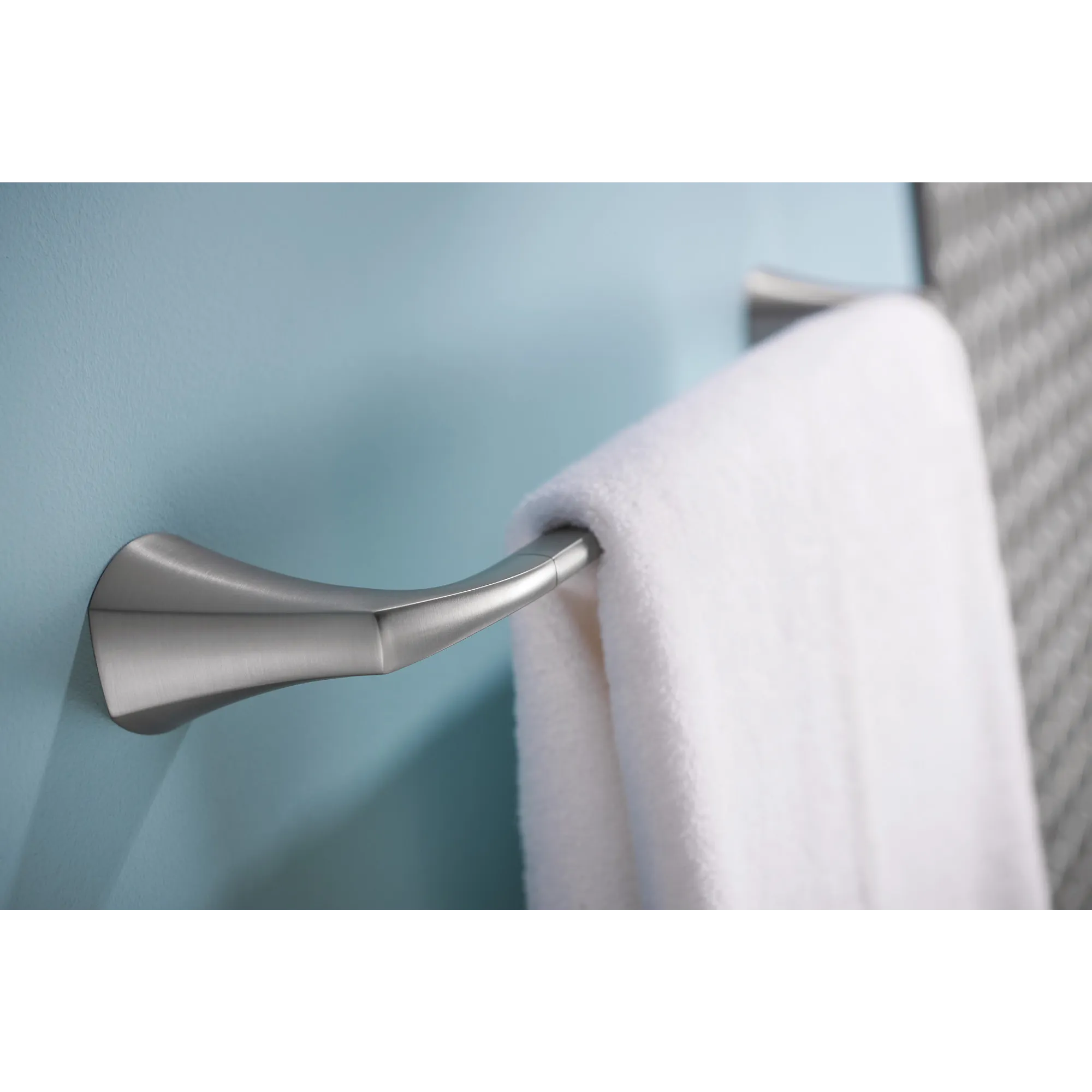 Lindor 24" Towel Bar - Image 11
