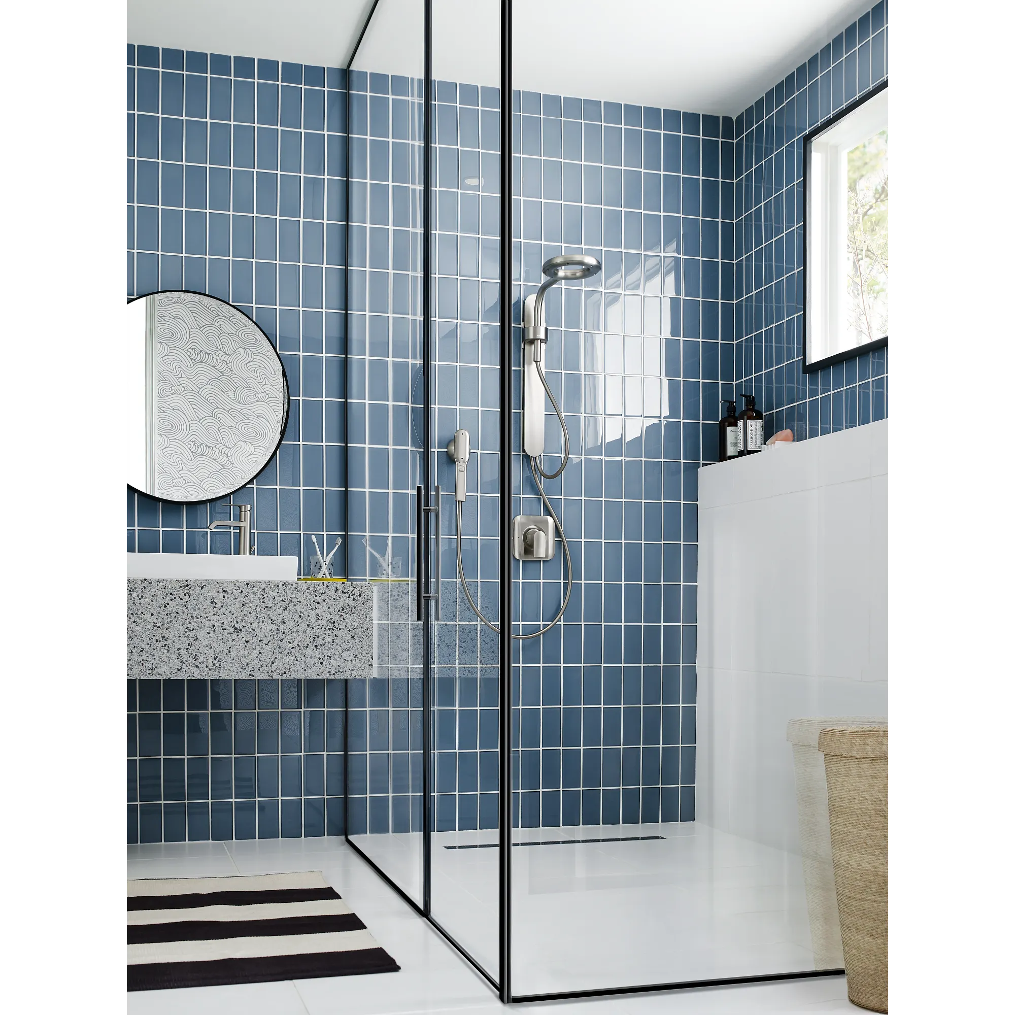 Moen Spa Shower Matte black two-function 7.9" diameter spray head standard with handshower - Image 11
