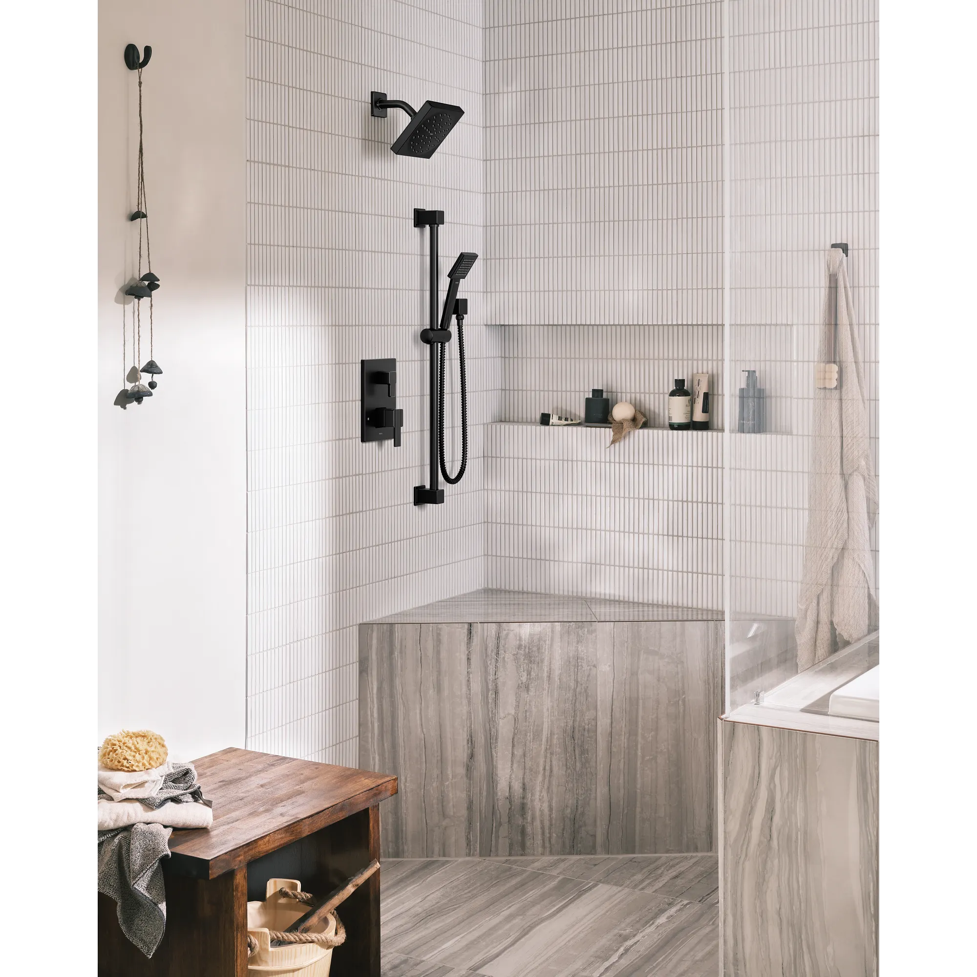 90 Degree Moen Eco-Performance Handheld Shower - Image 5