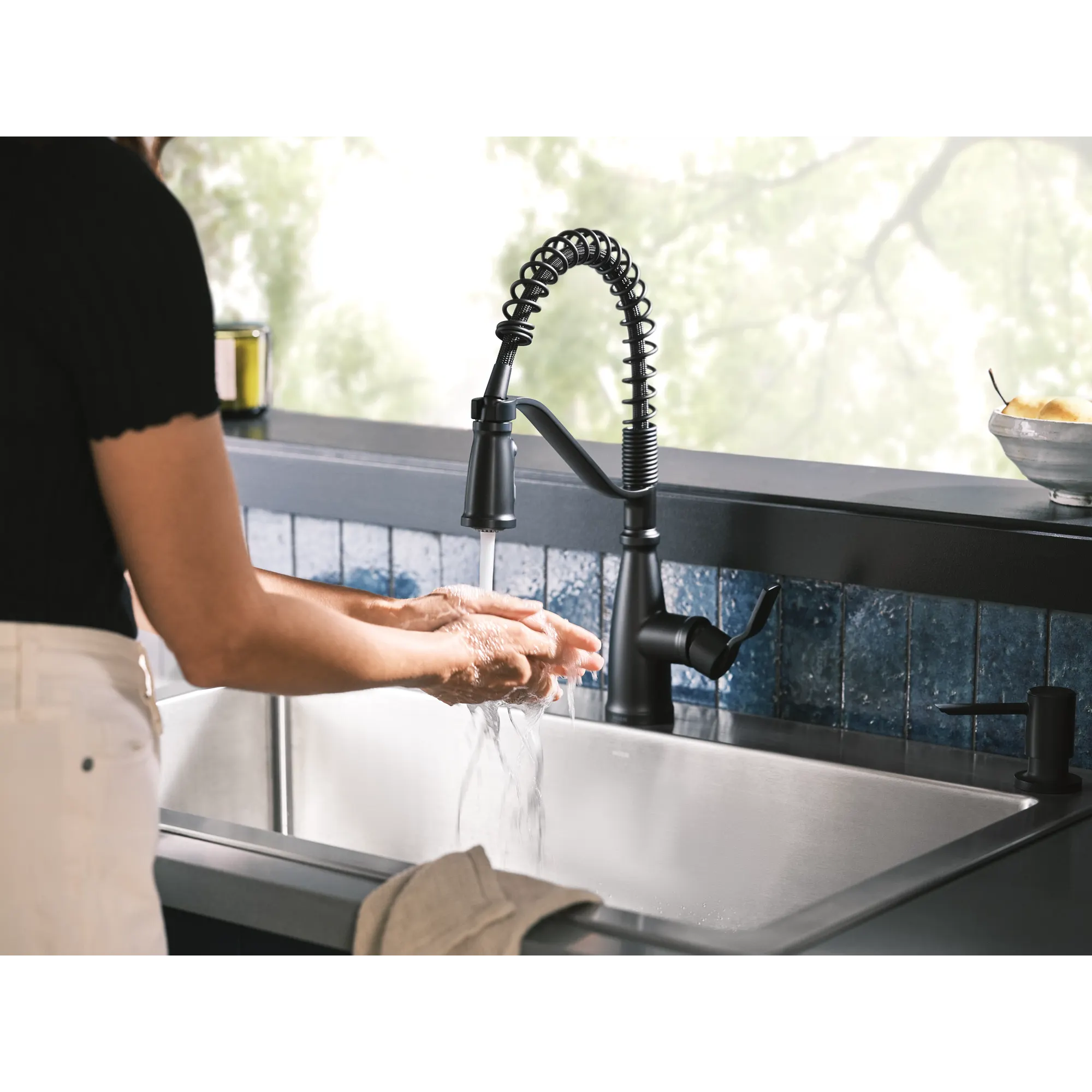 Modern Soap Dispenser - Image 10