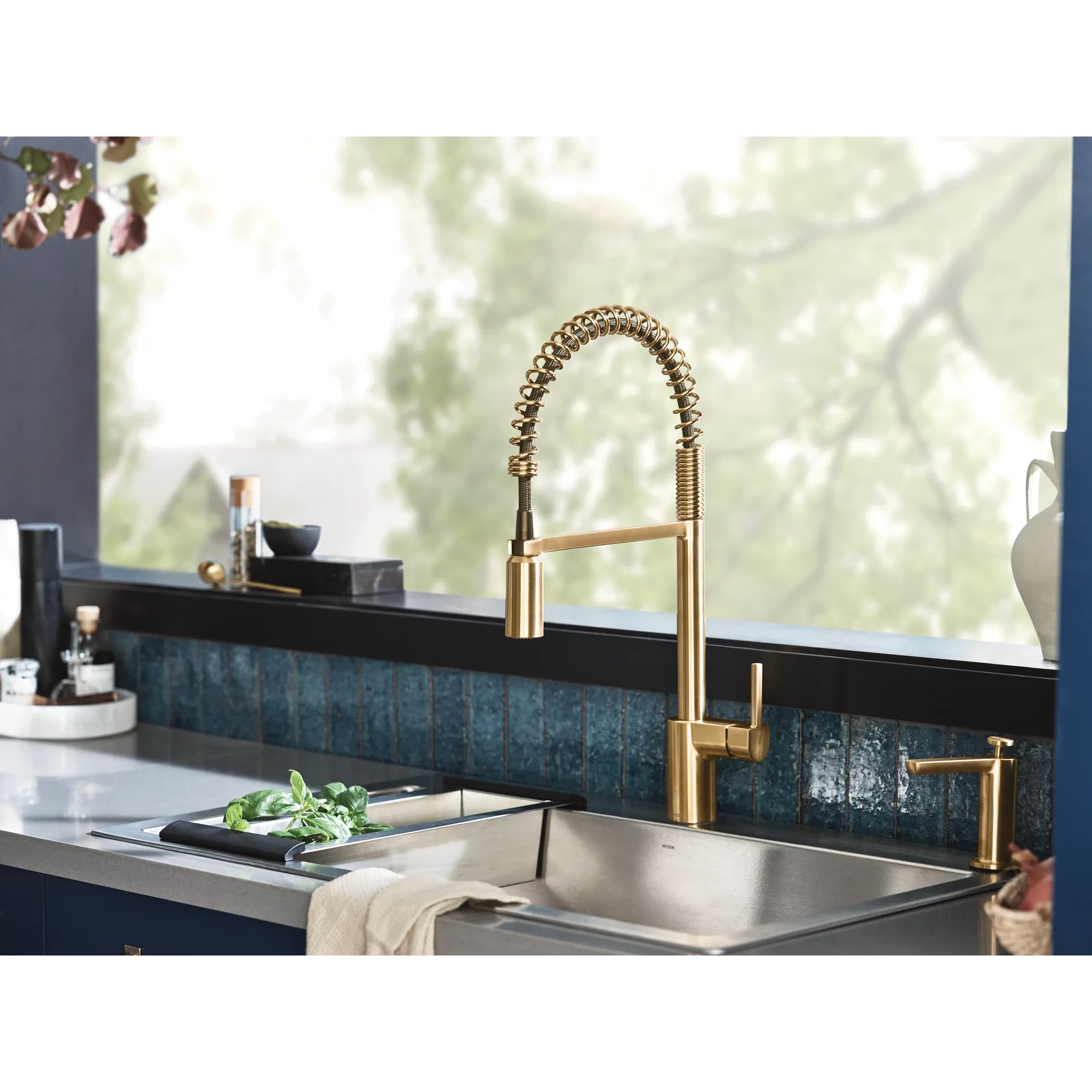 Modern Soap Dispenser - Image 29