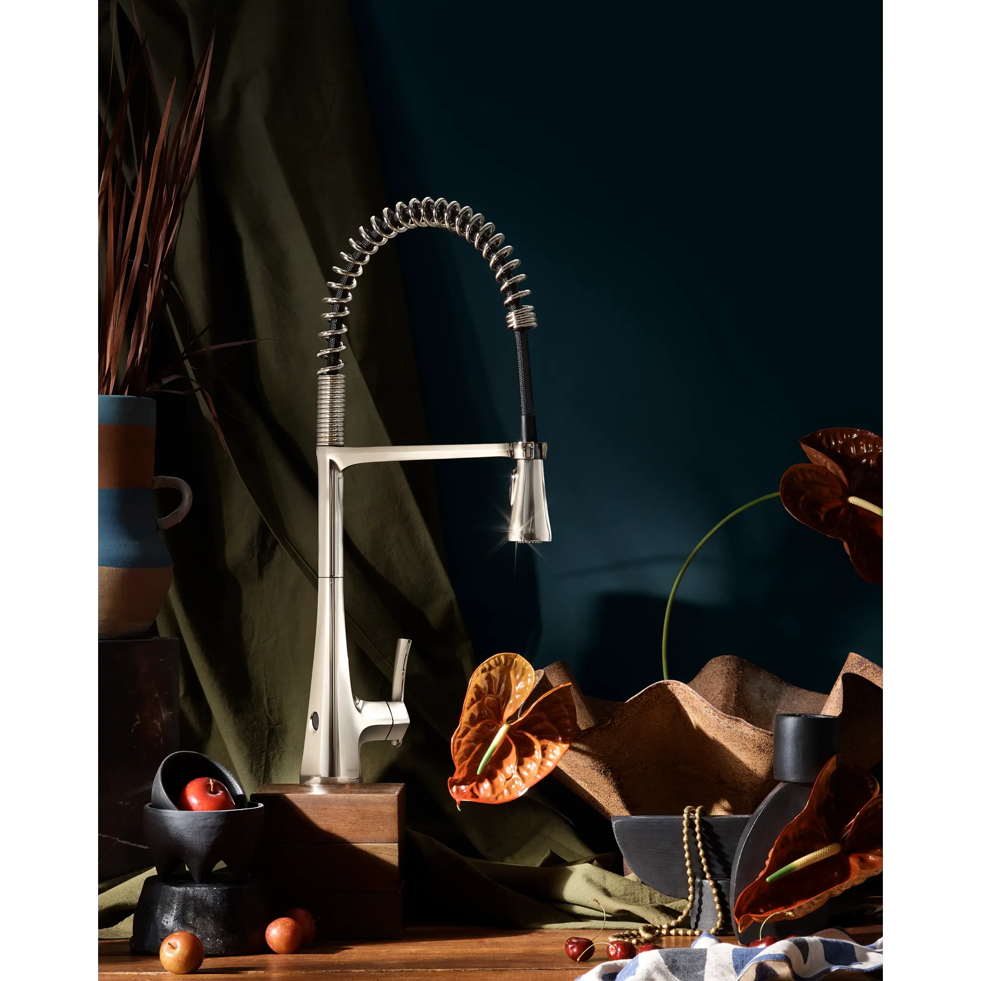 Sinema MotionSense Wave One-Handle Pre-Rinse Spring Touchless Kitchen Faucet - Image 23