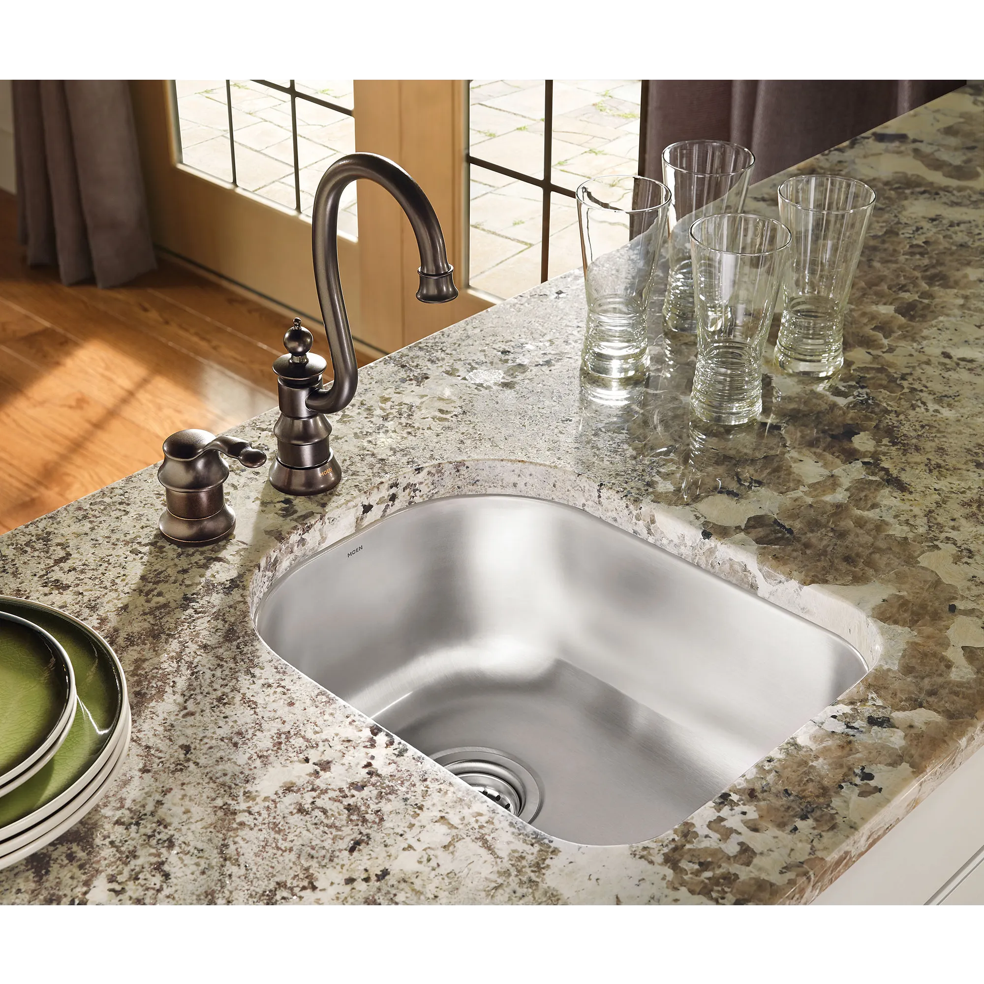 Waterhill Chrome one-handle high arc bar faucet - Image 3
