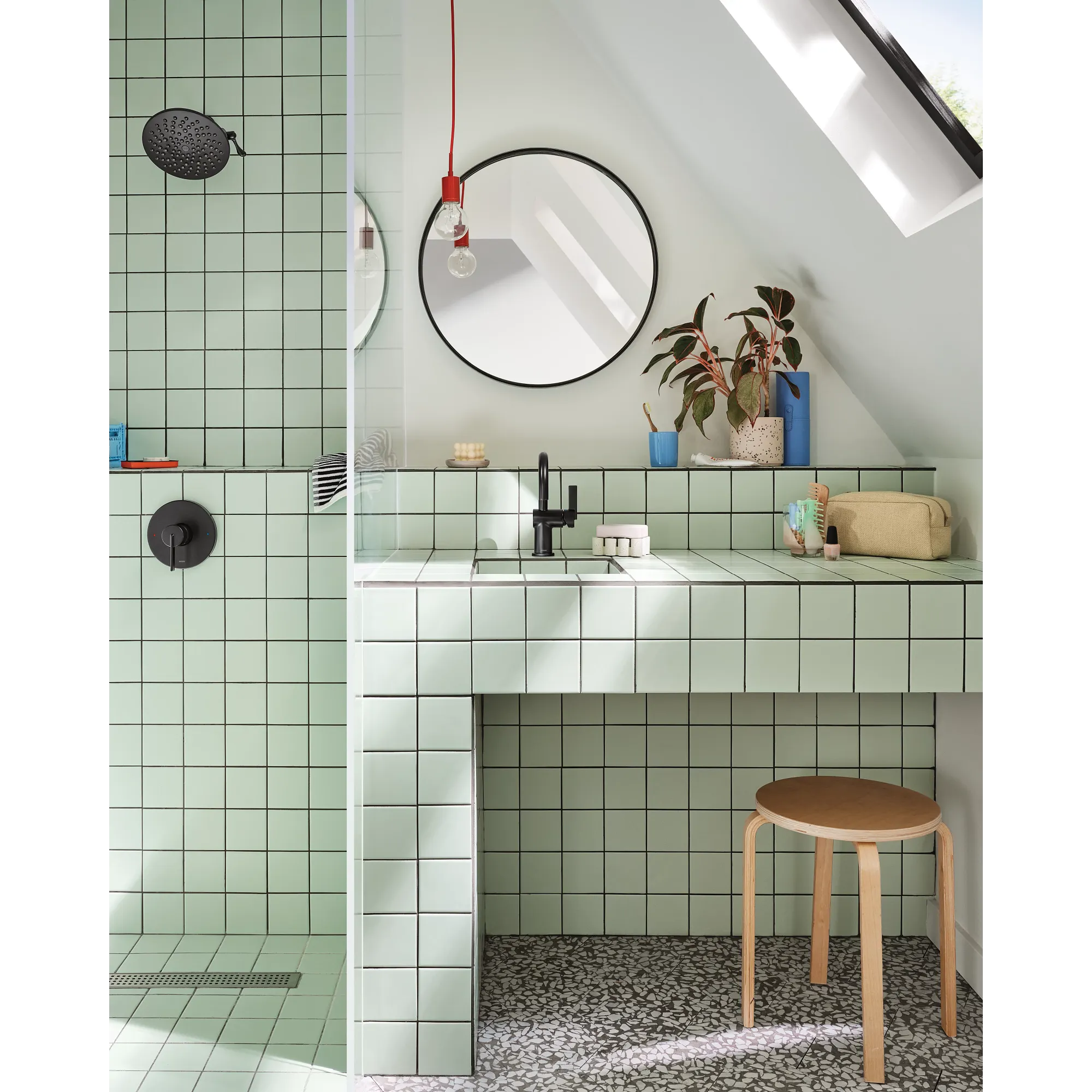 Velocity Moen Two-Function 8" Diameter Spray Head Rainshower - Image 15