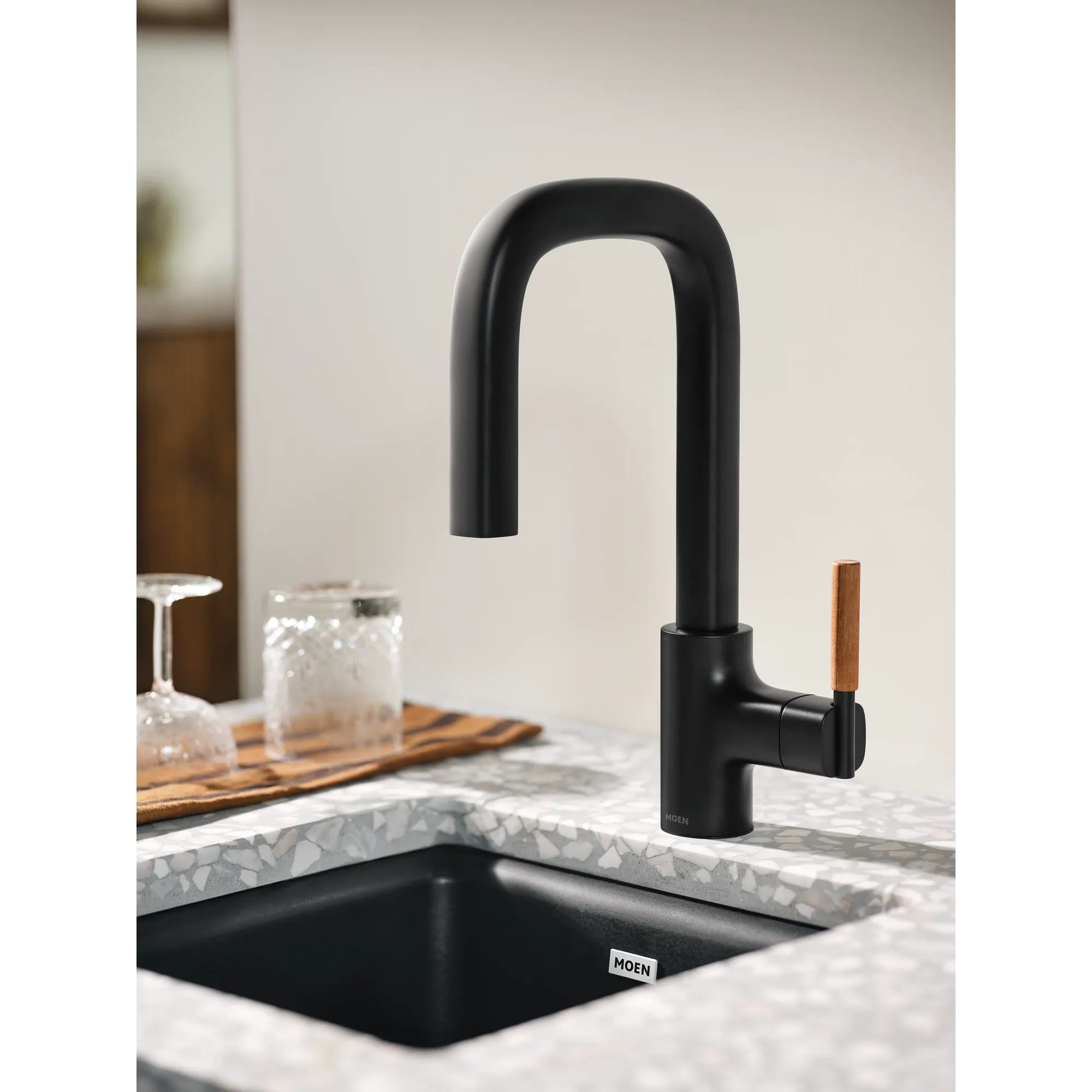 Tenon One-Handle Pulldown Bar Faucet - Image 16