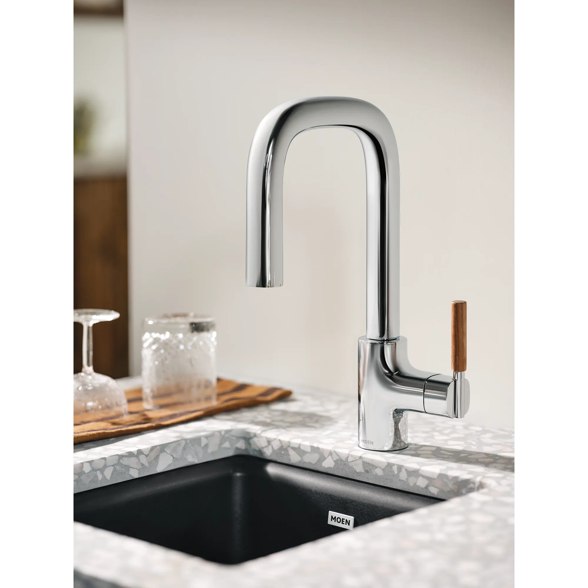 Tenon One-Handle Pulldown Bar Faucet - Image 8