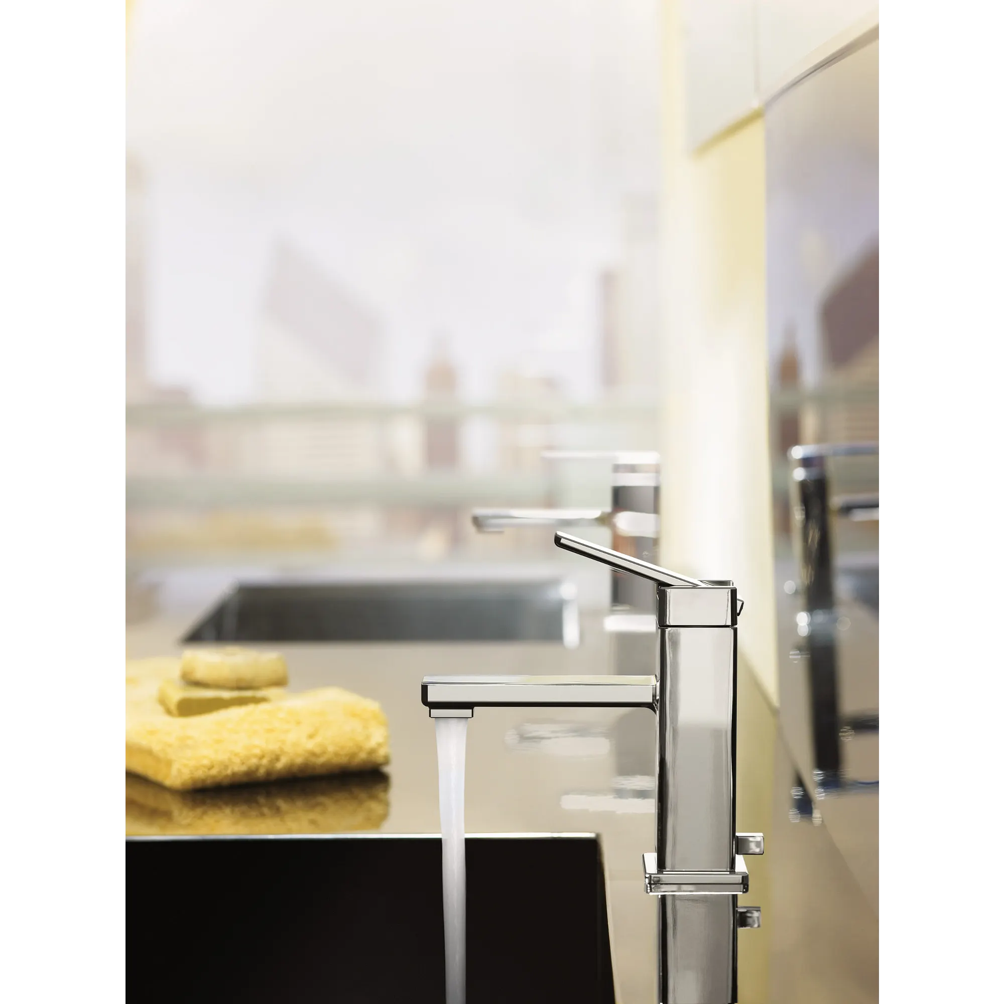 90 Degree One-handle Bathroom Sink Faucet - Image 3