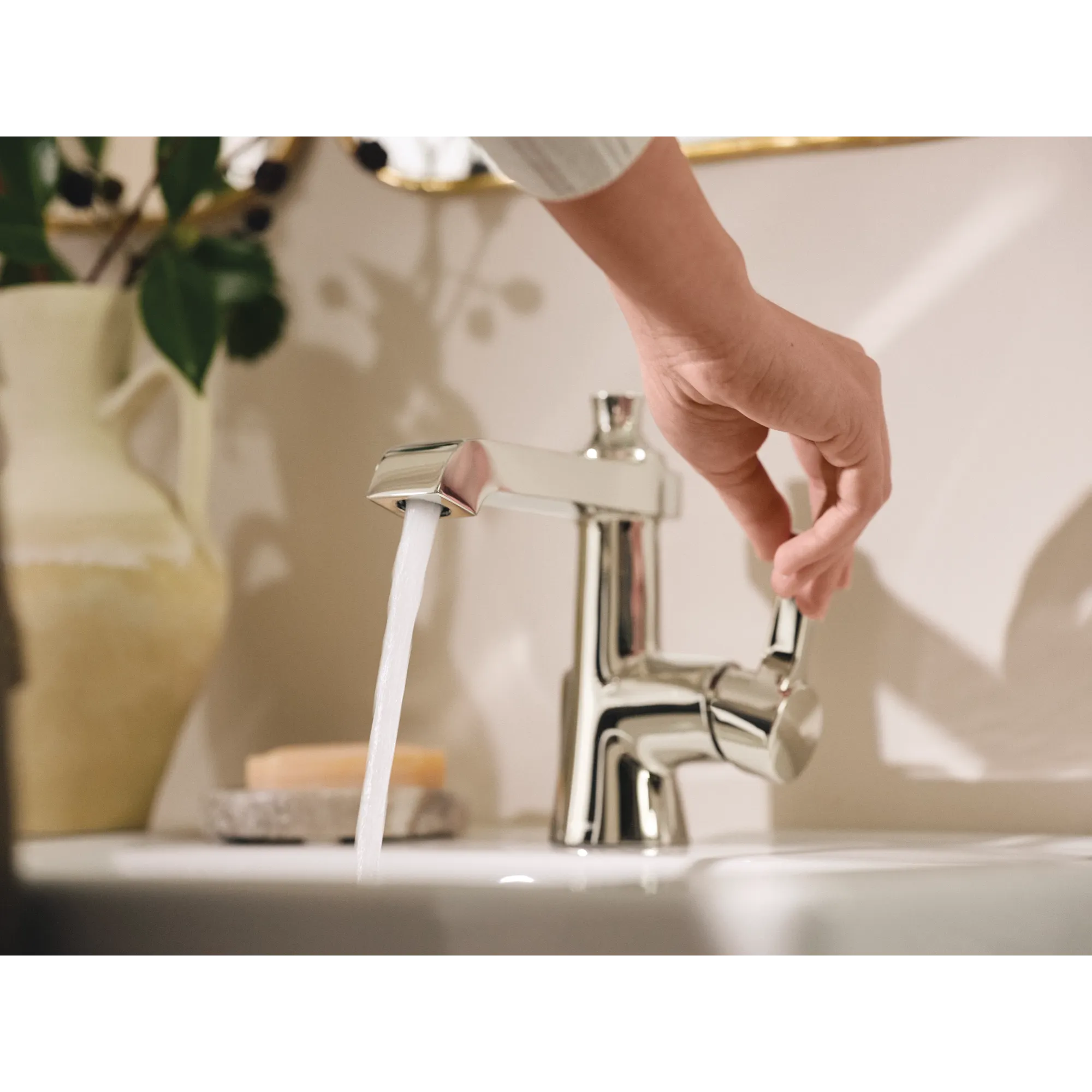 Flara MotionSense One-Handle Touchless Bathroom Faucet - Image 10