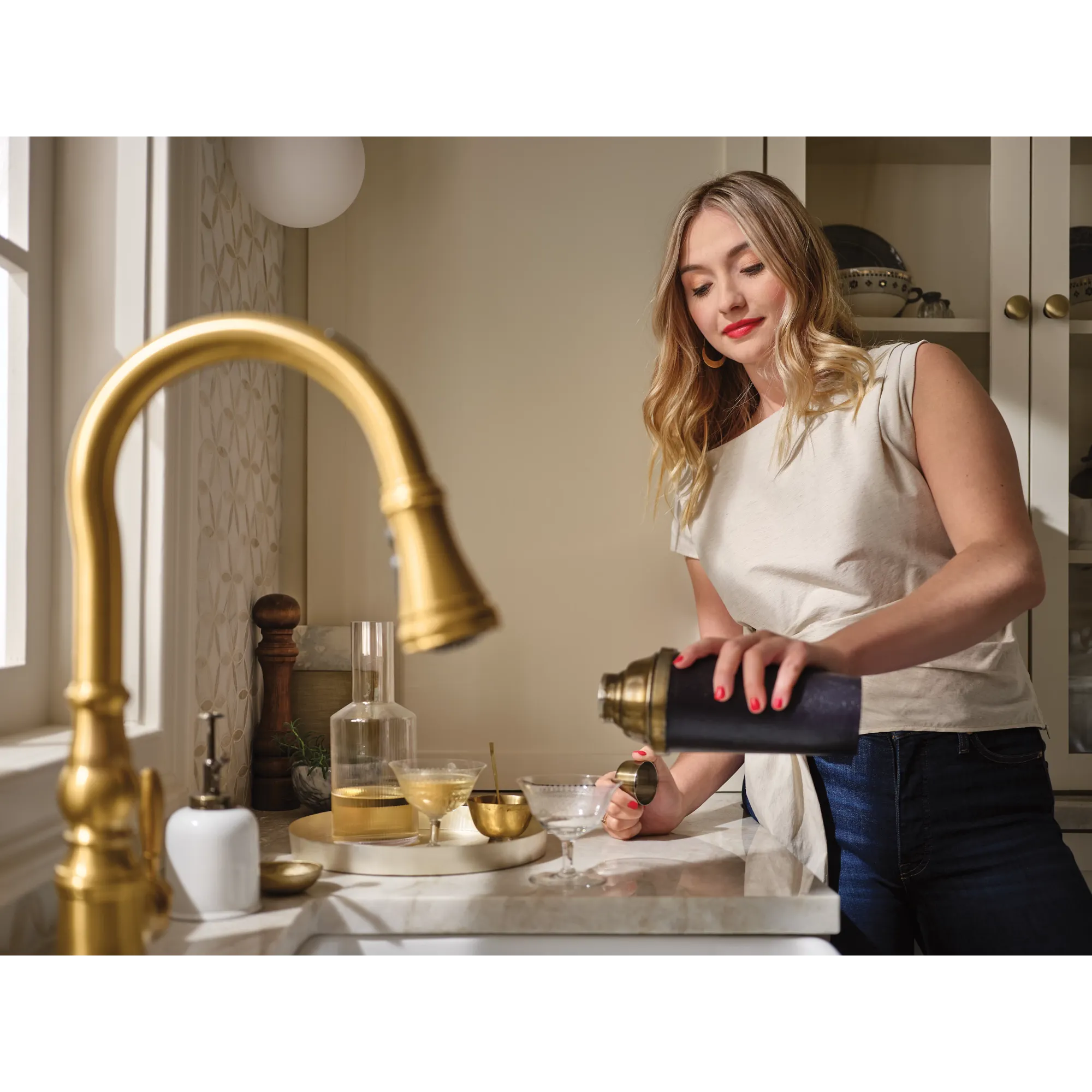 Weymouth Motion Control Smart Pulldown Touchless Kitchen Faucet - Image 29