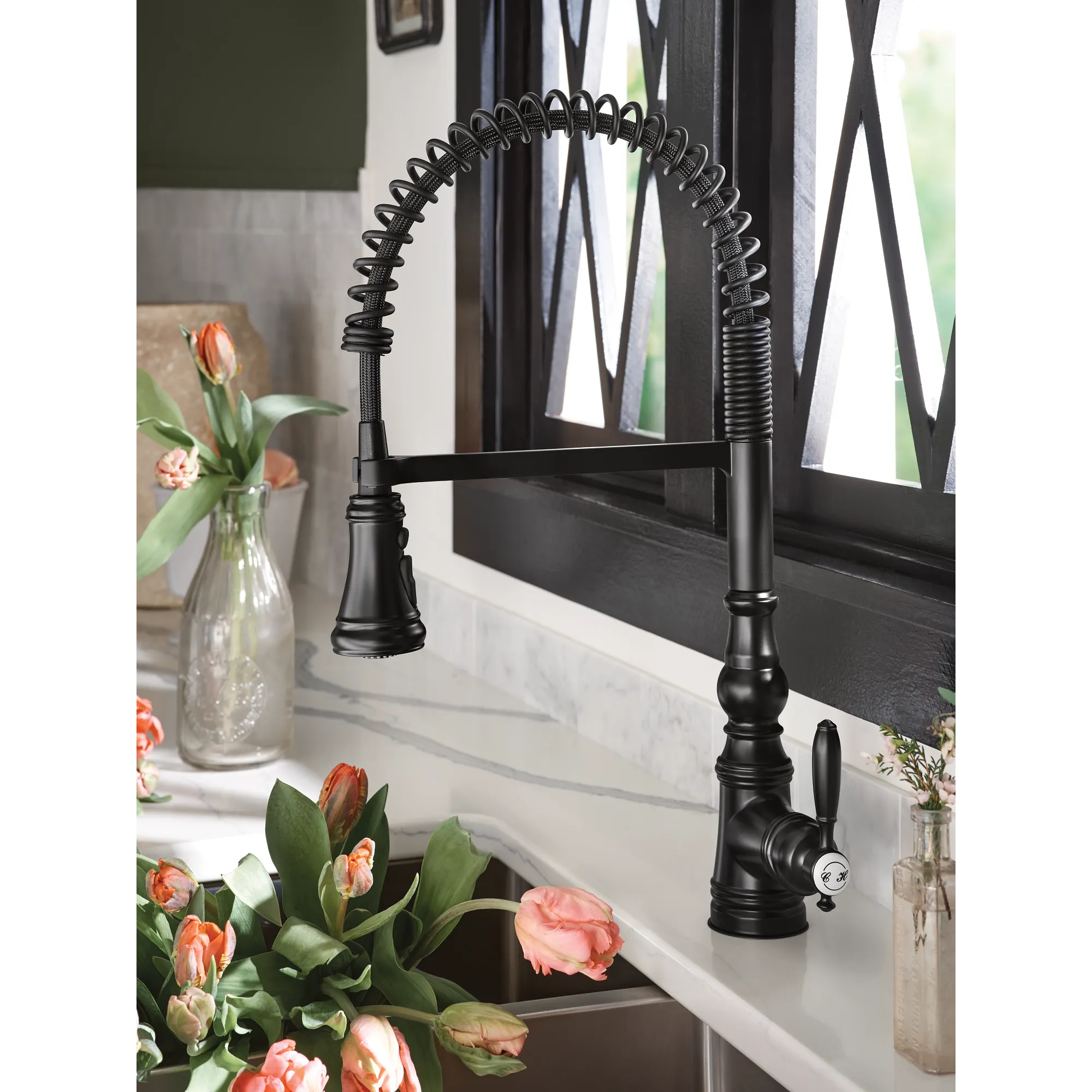 Weymouth One-Handle Pre-Rinse Spring Pulldown Kitchen Faucet - Image 6