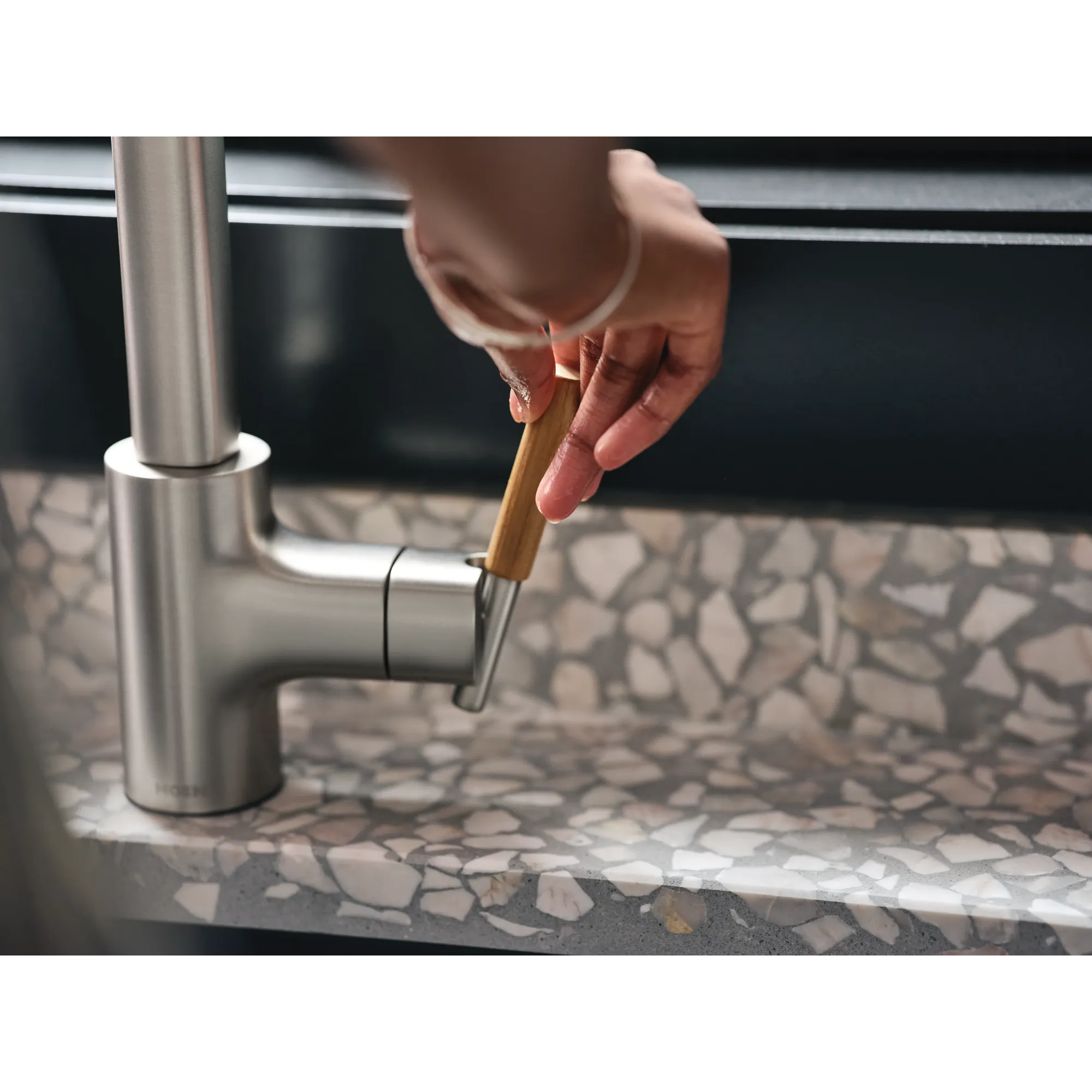 Tenon Motion Control Smart Pulldown Touchless Kitchen Faucet - Image 36