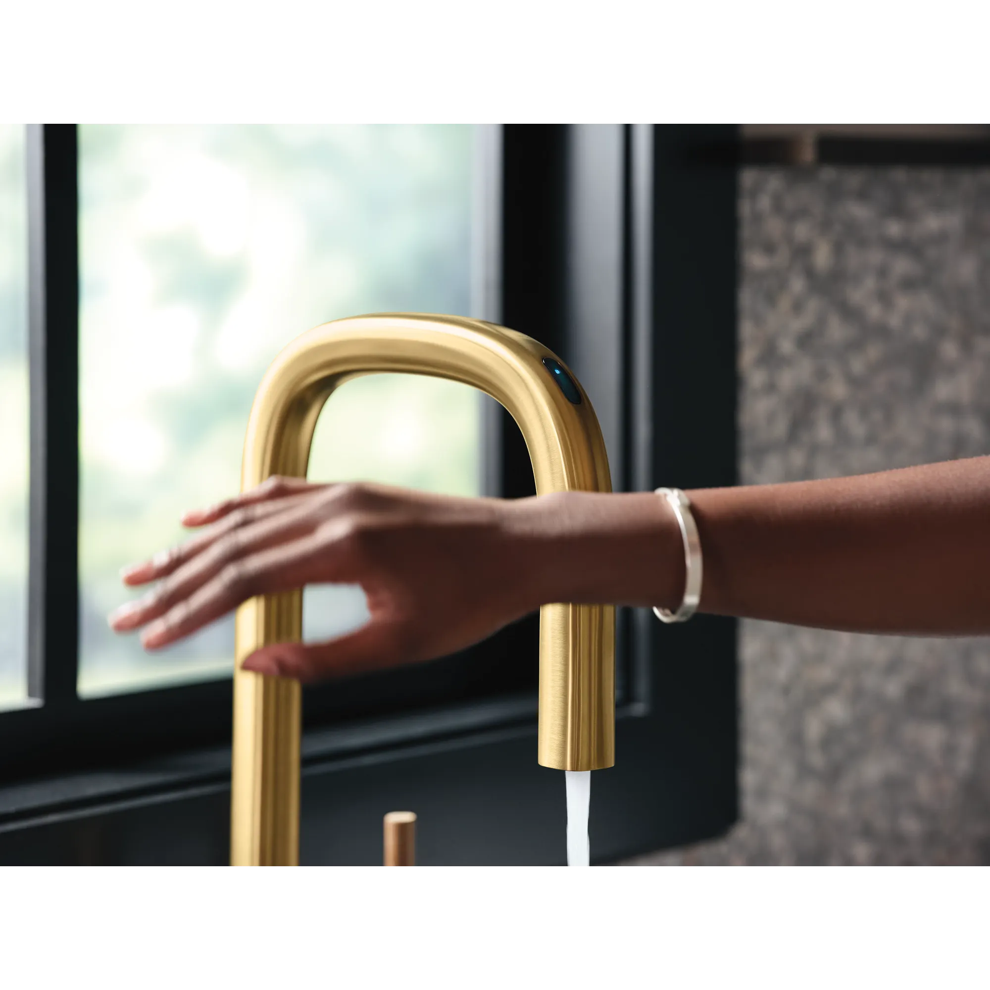 Tenon Motion Control Smart Pulldown Touchless Kitchen Faucet - Image 46