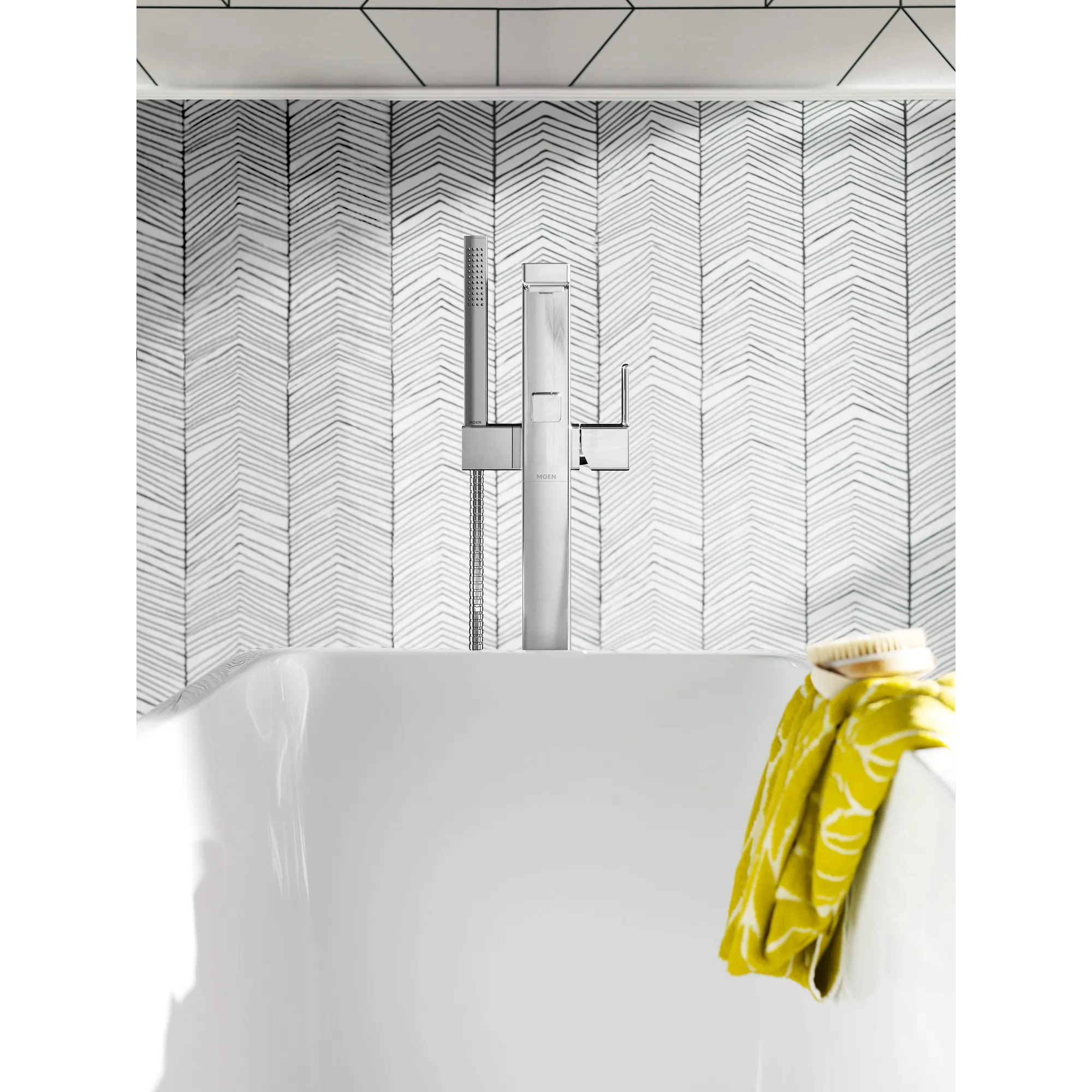 90 Degree Chrome one-handle tub filler includes hand shower - Image 8