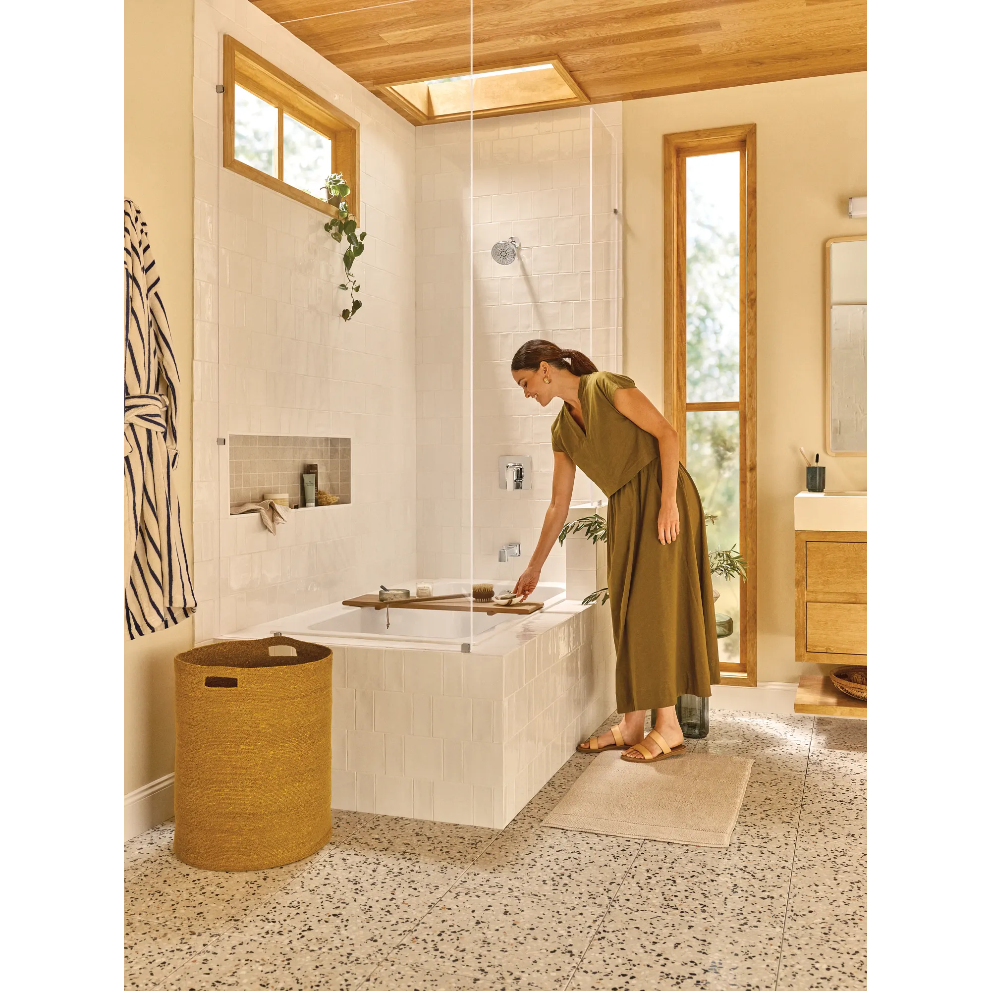 Iver Chrome Posi-Temp(R) tub/shower - Image 3