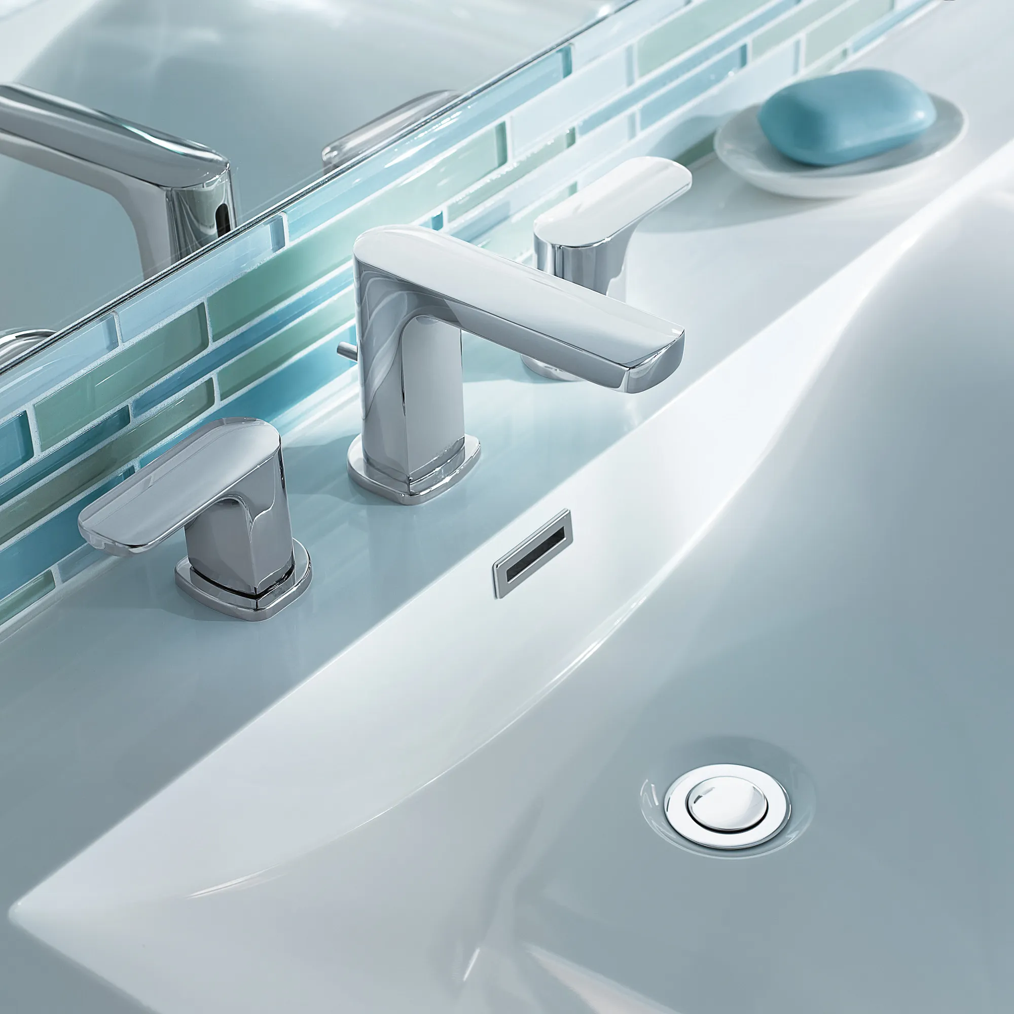 Rizon Chrome Two-Handle Low Arc Bathroom Faucet - Image 3