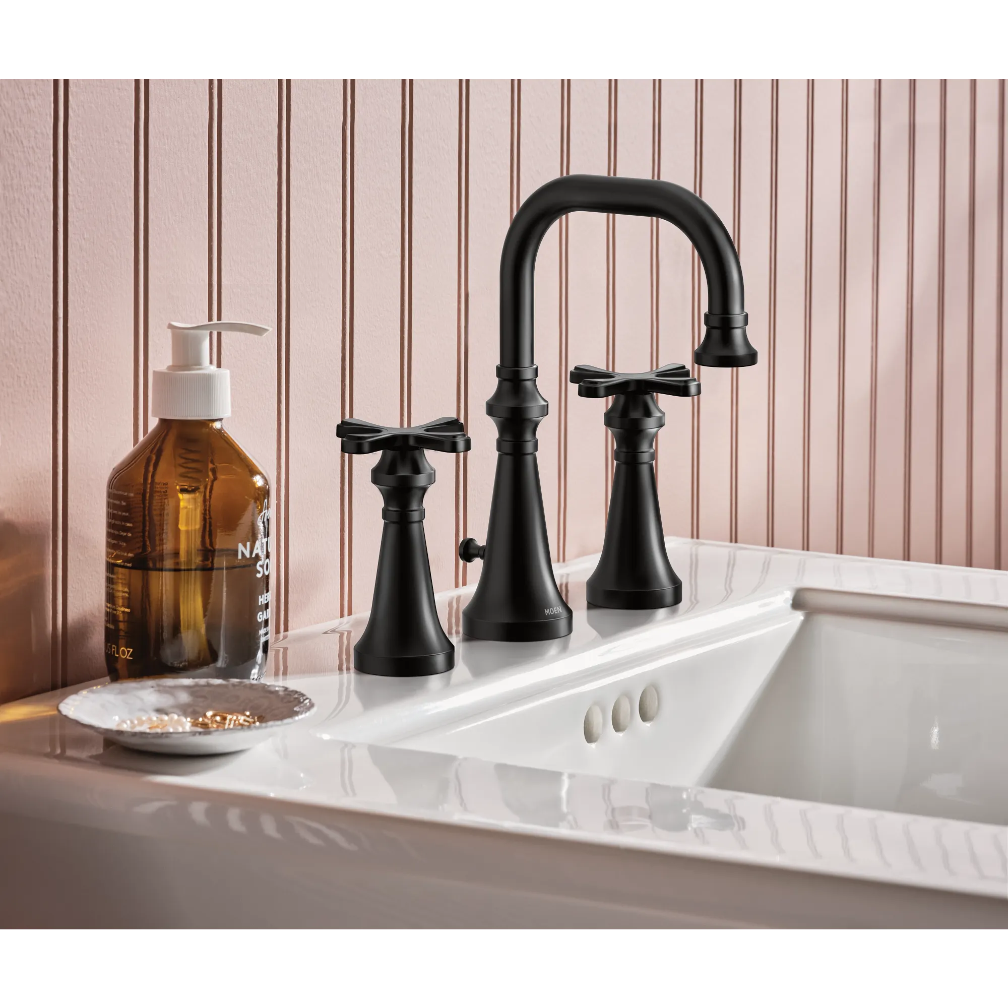 Colinet Chrome two-handle high arc bathroom faucet - Image 7