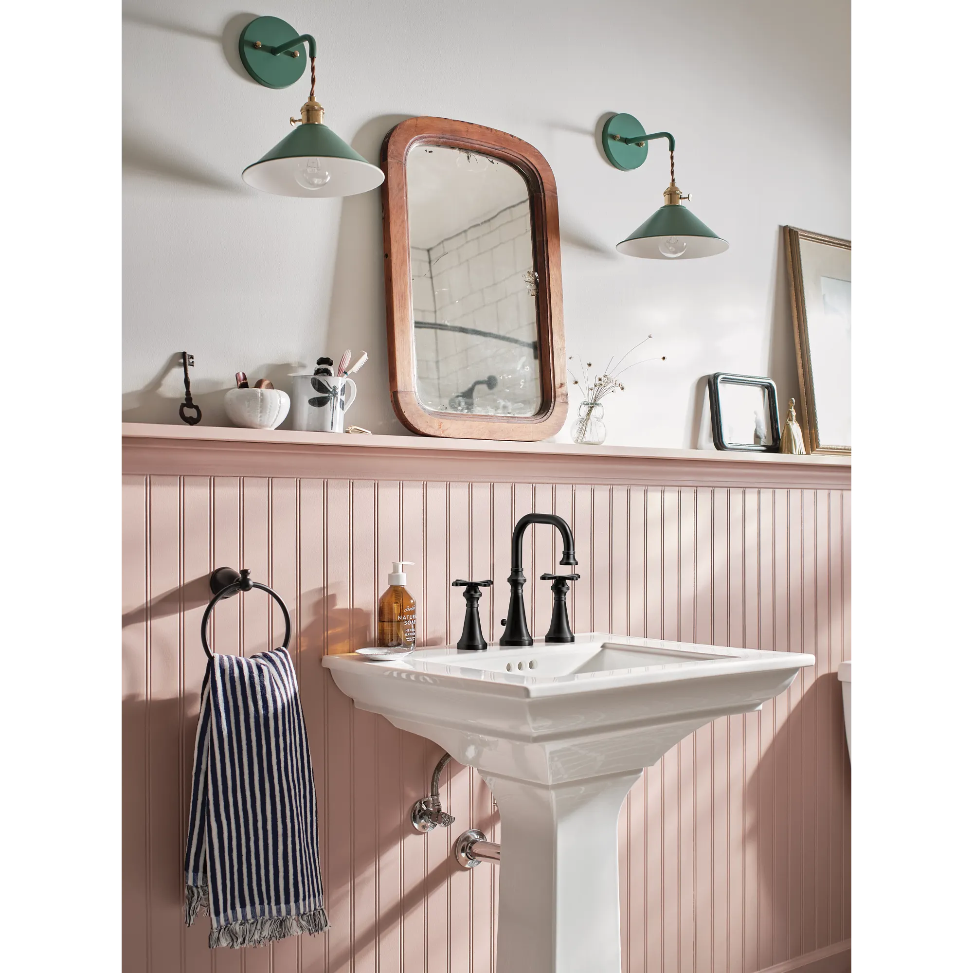 Colinet Chrome two-handle high arc bathroom faucet - Image 8