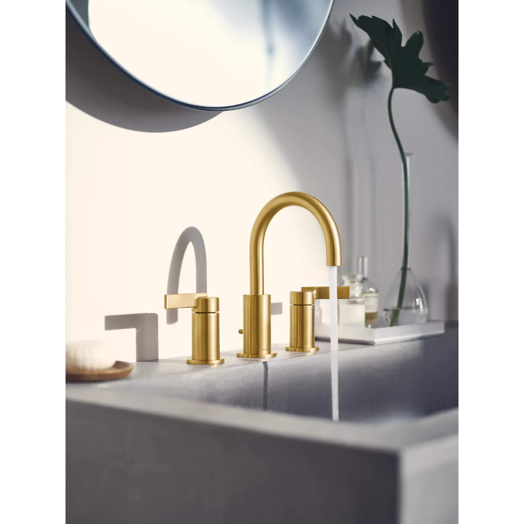 Cia Chrome two-handle high arc bathroom faucet - Image 10