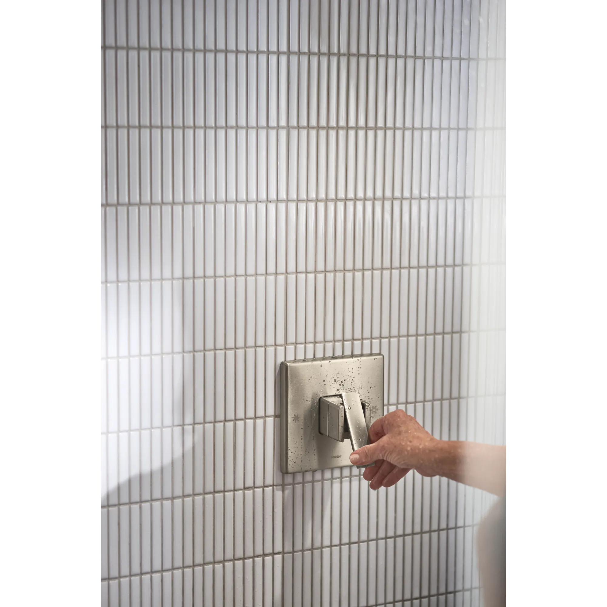 90 Degree M-CORE 3-Series Tub and Shower Trim - Image 16