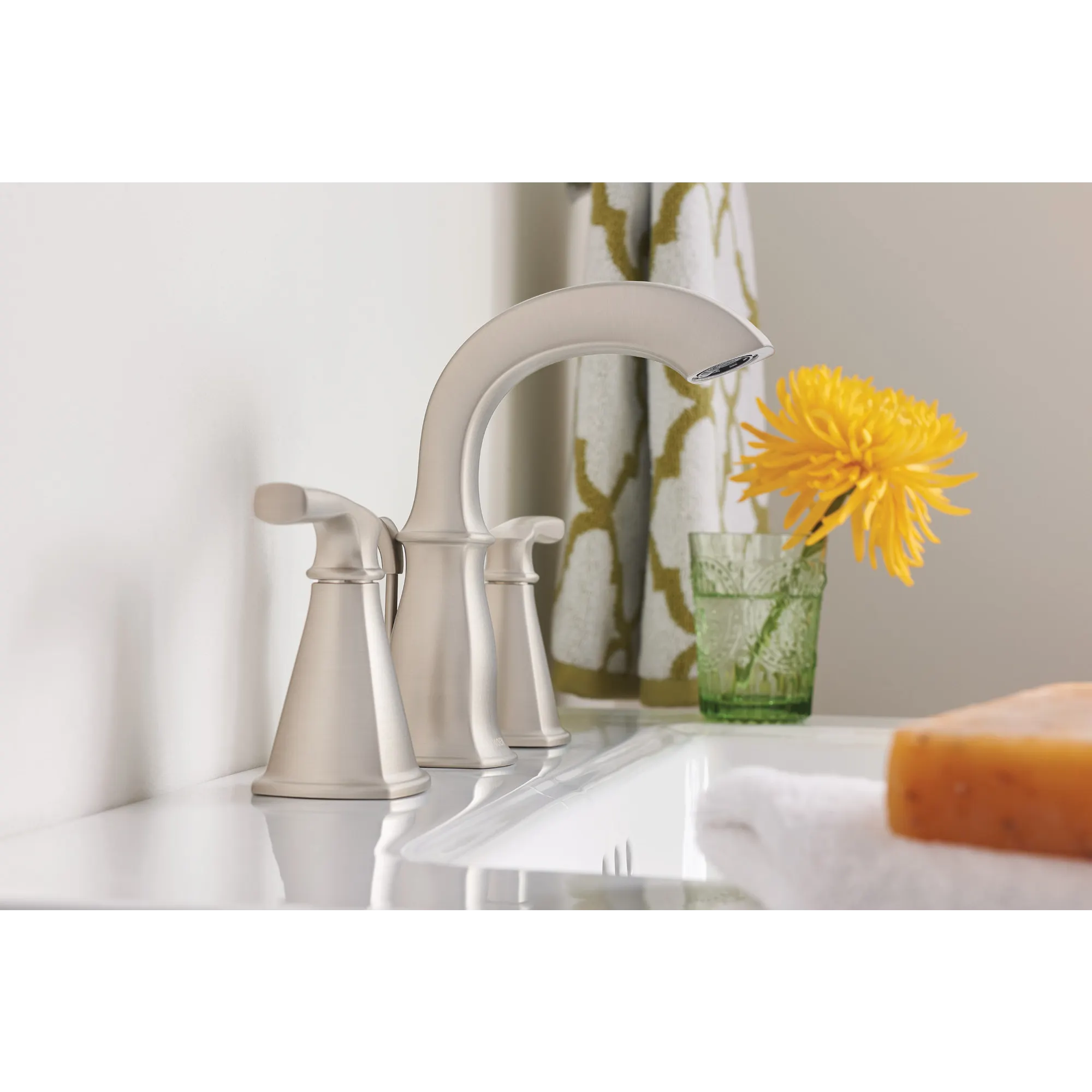 Hensley Two-handle Centerset Bathroom Sink Faucet - Image 9
