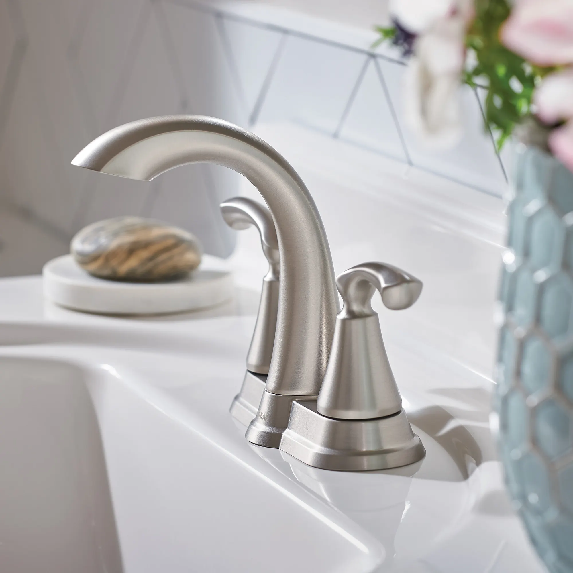 Tiffin Two-handle Centerset Bathroom Sink Faucet - Image 11