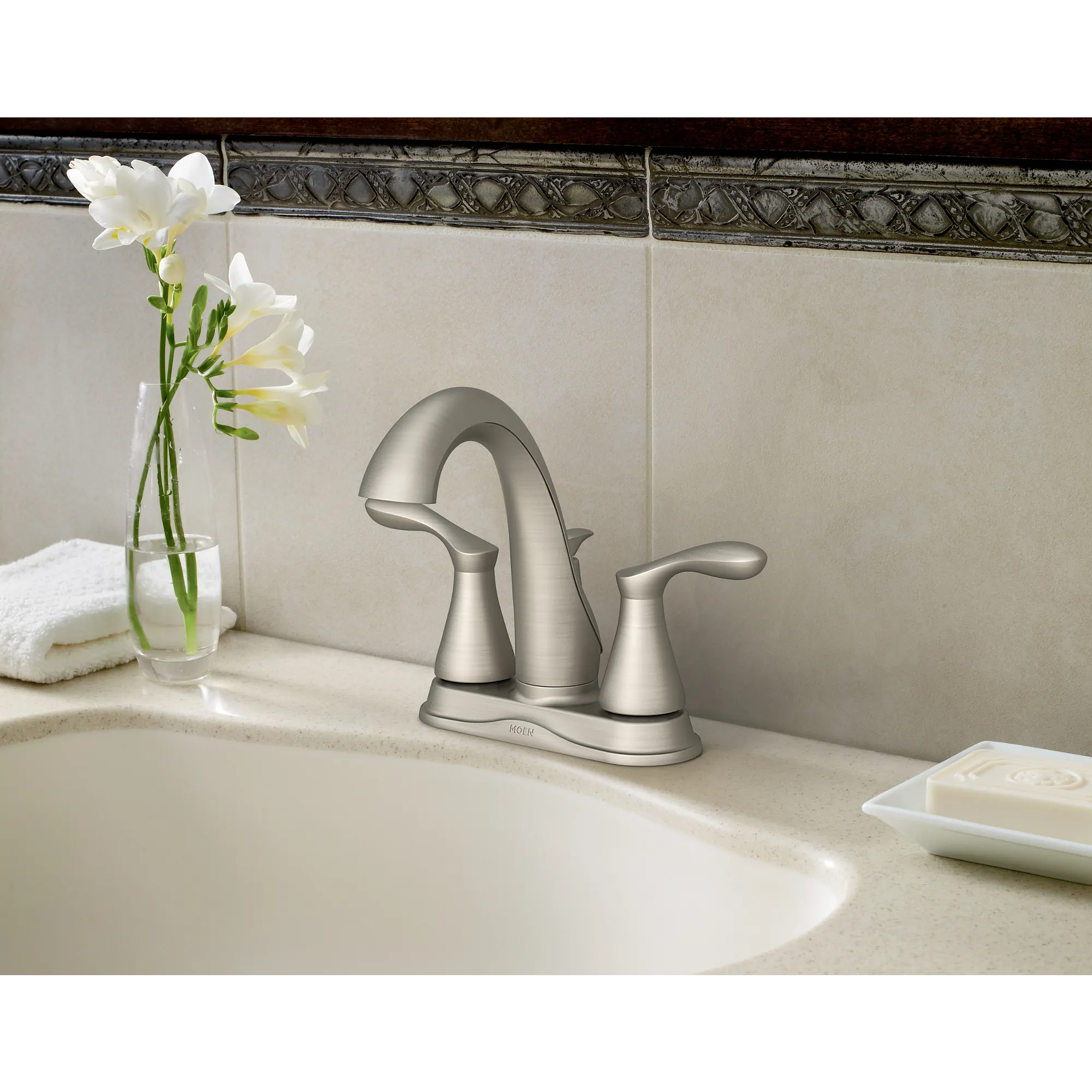 Varese Two-handle Centerset Bathroom Sink Faucet - Image 3