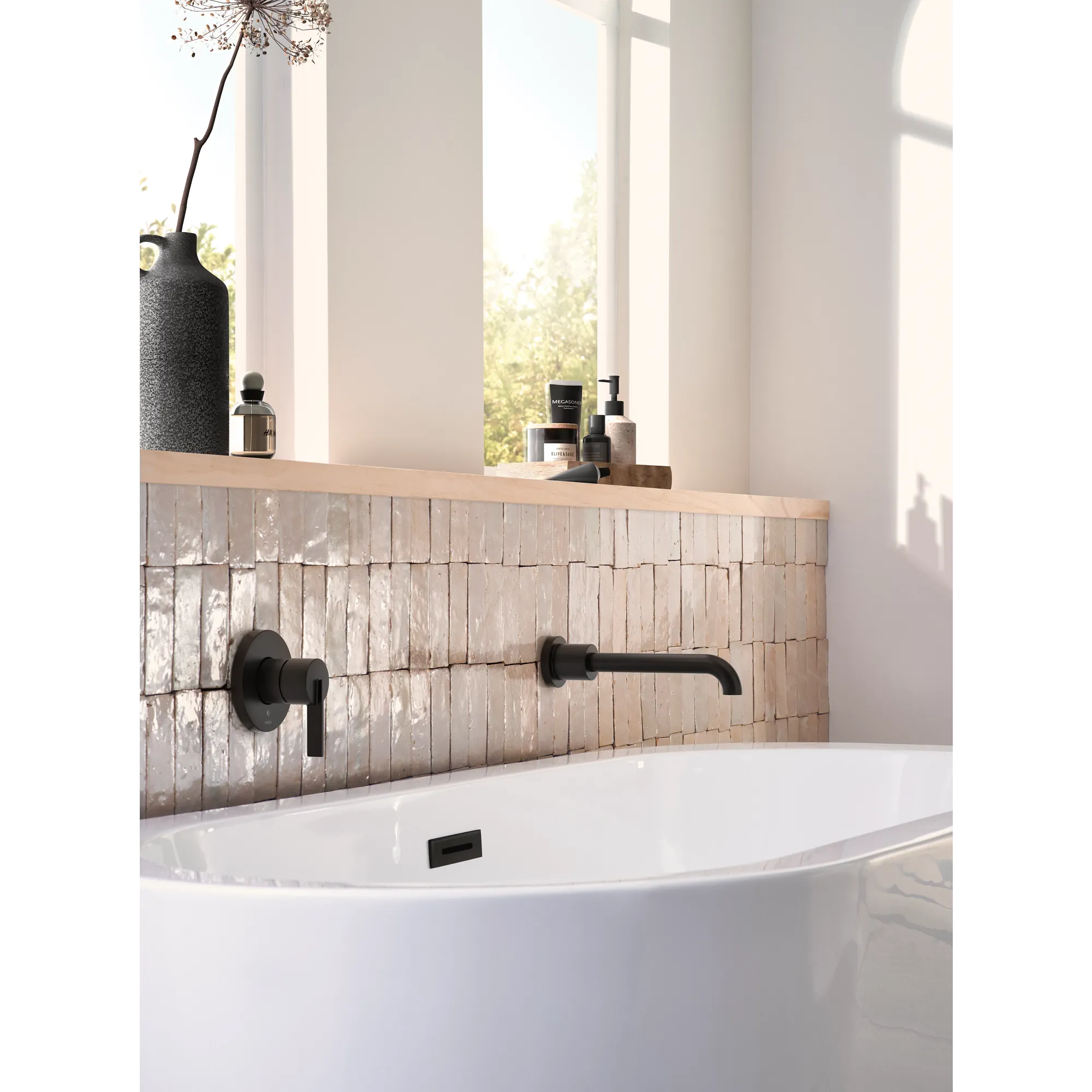 Cia Wall Mount Tub Filler Trim - Image 4