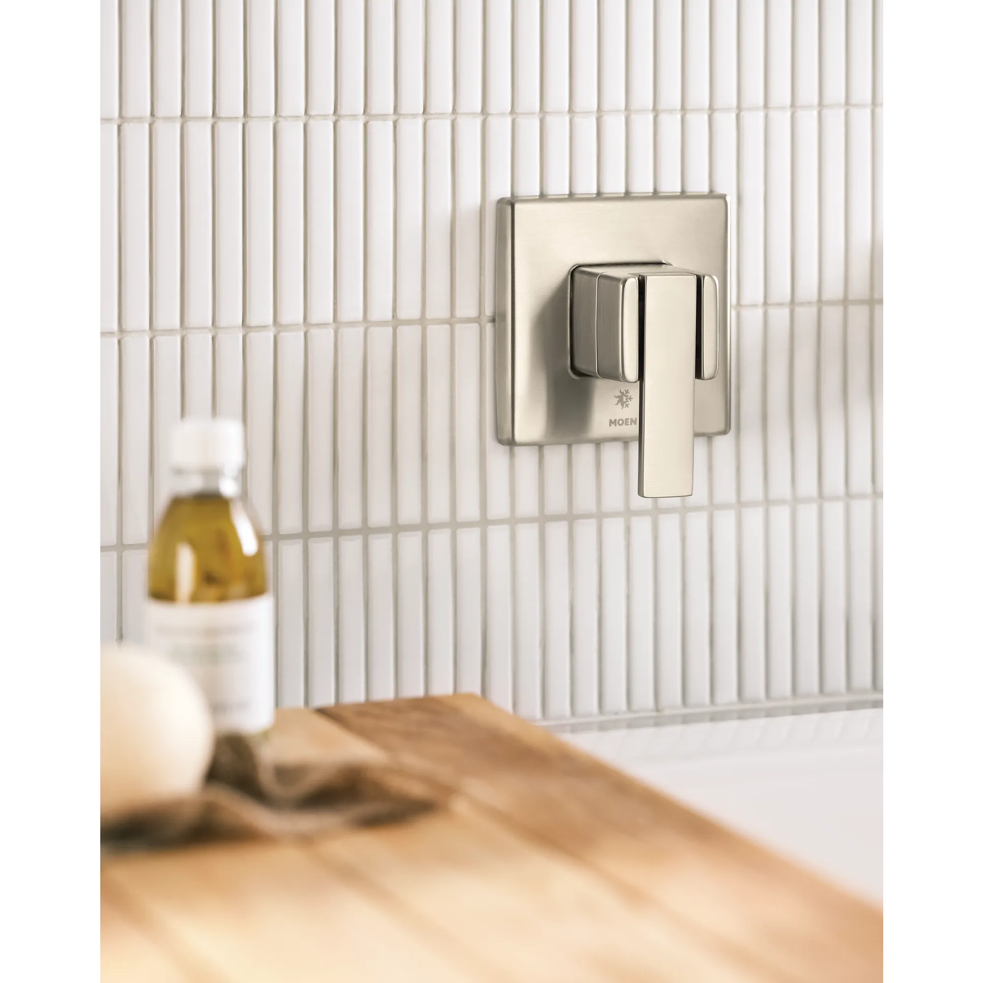 90 Degree Wall Mount Tub Filler Trim - Image 16