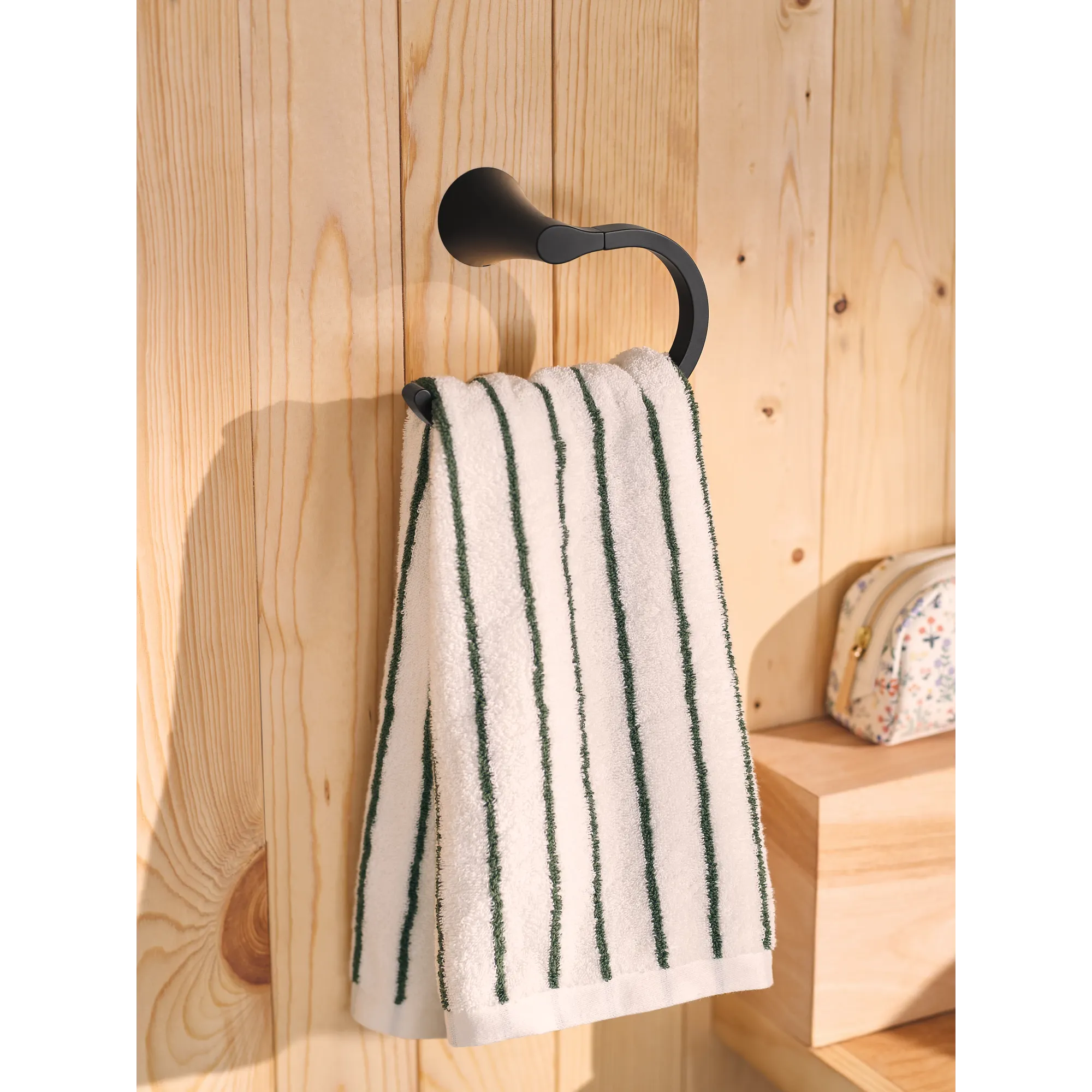 Graeden Towel Ring - Image 11