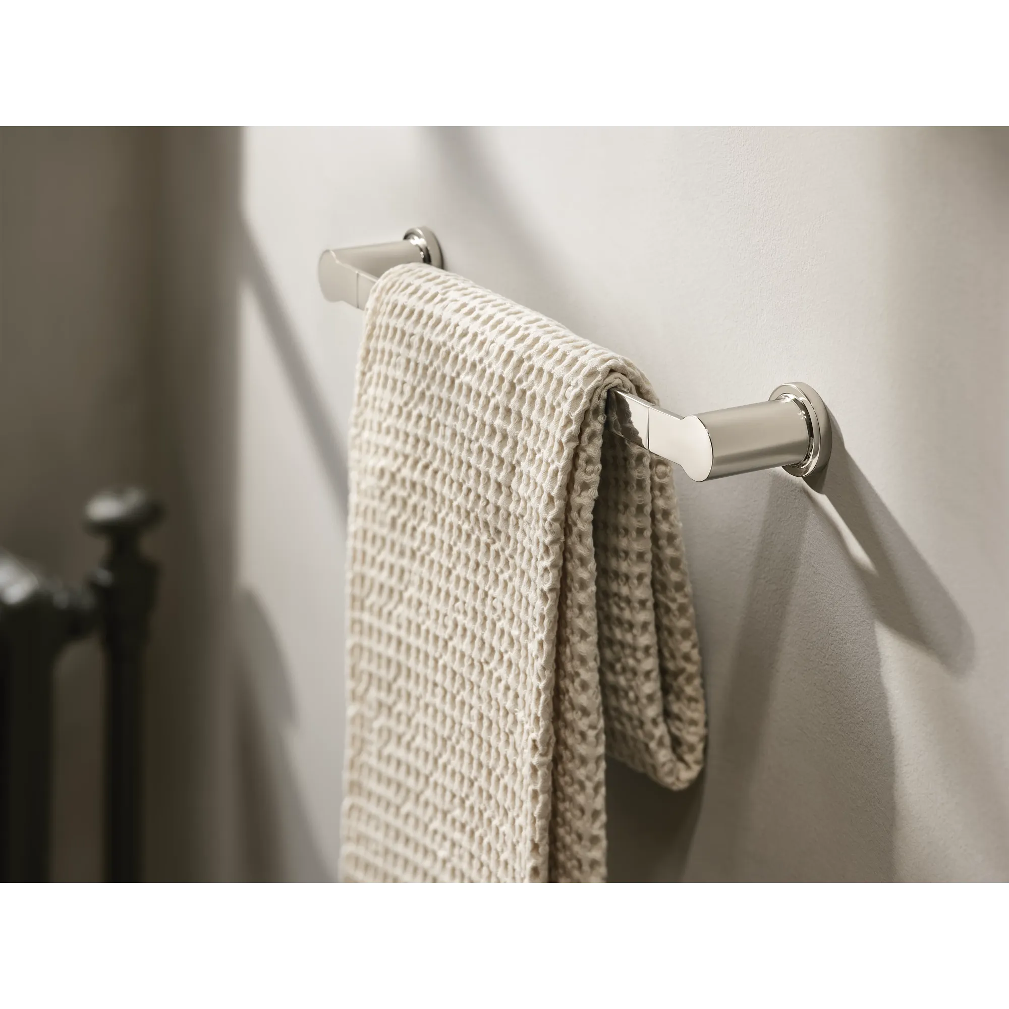 Rinza Chrome 18" towel bar - Image 8