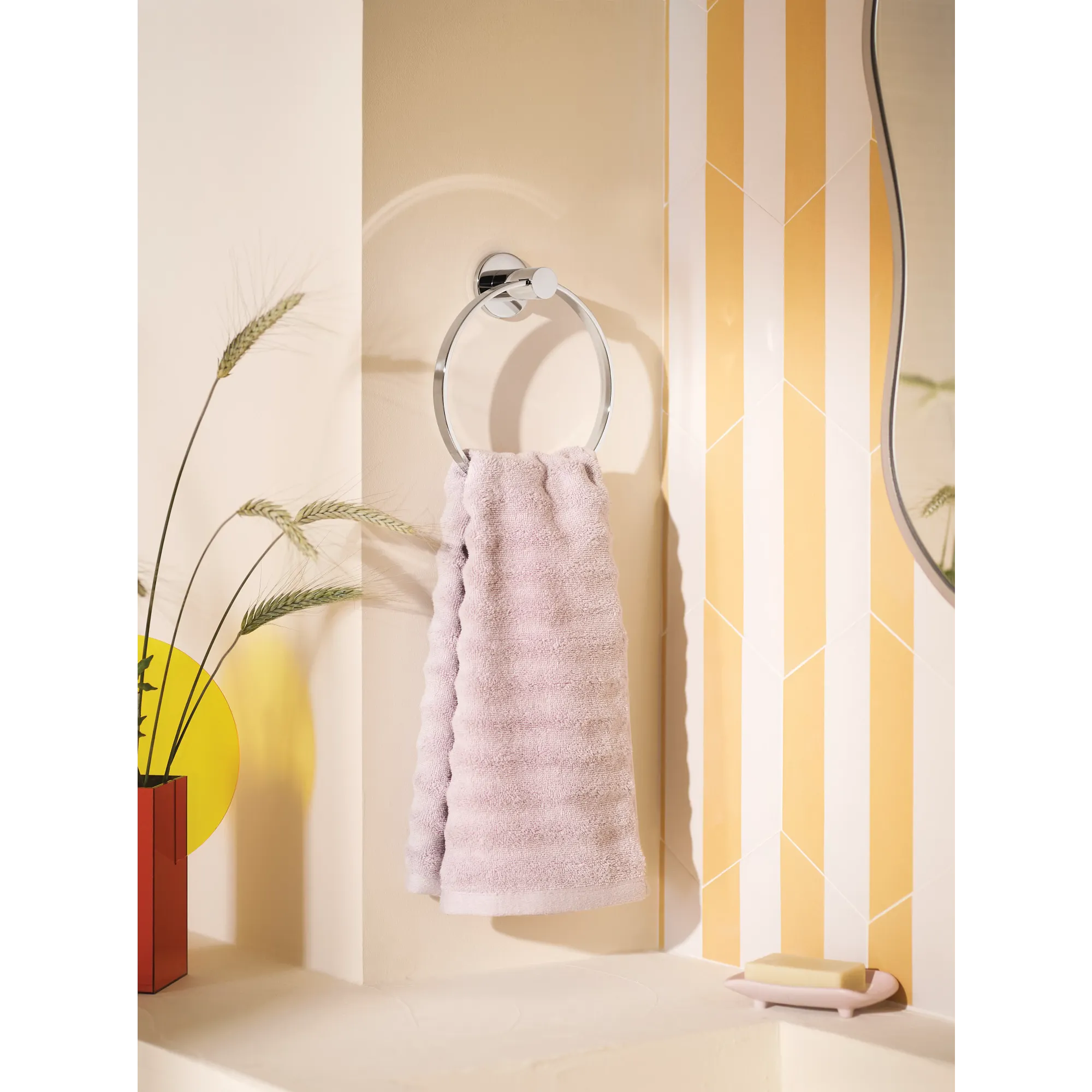 Avri Towel Ring - Image 3