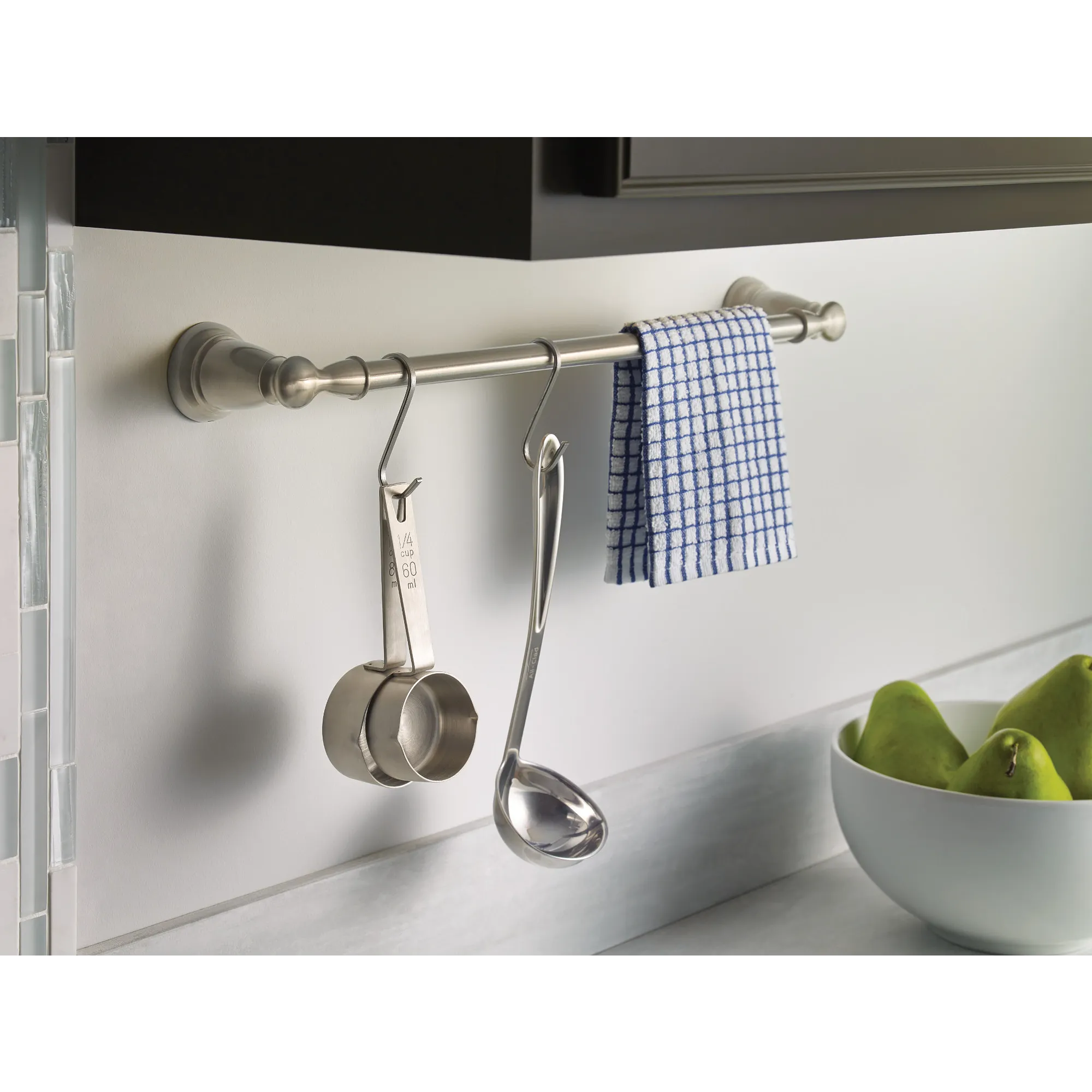 Banbury Chrome 24" Towel Bar - Image 17