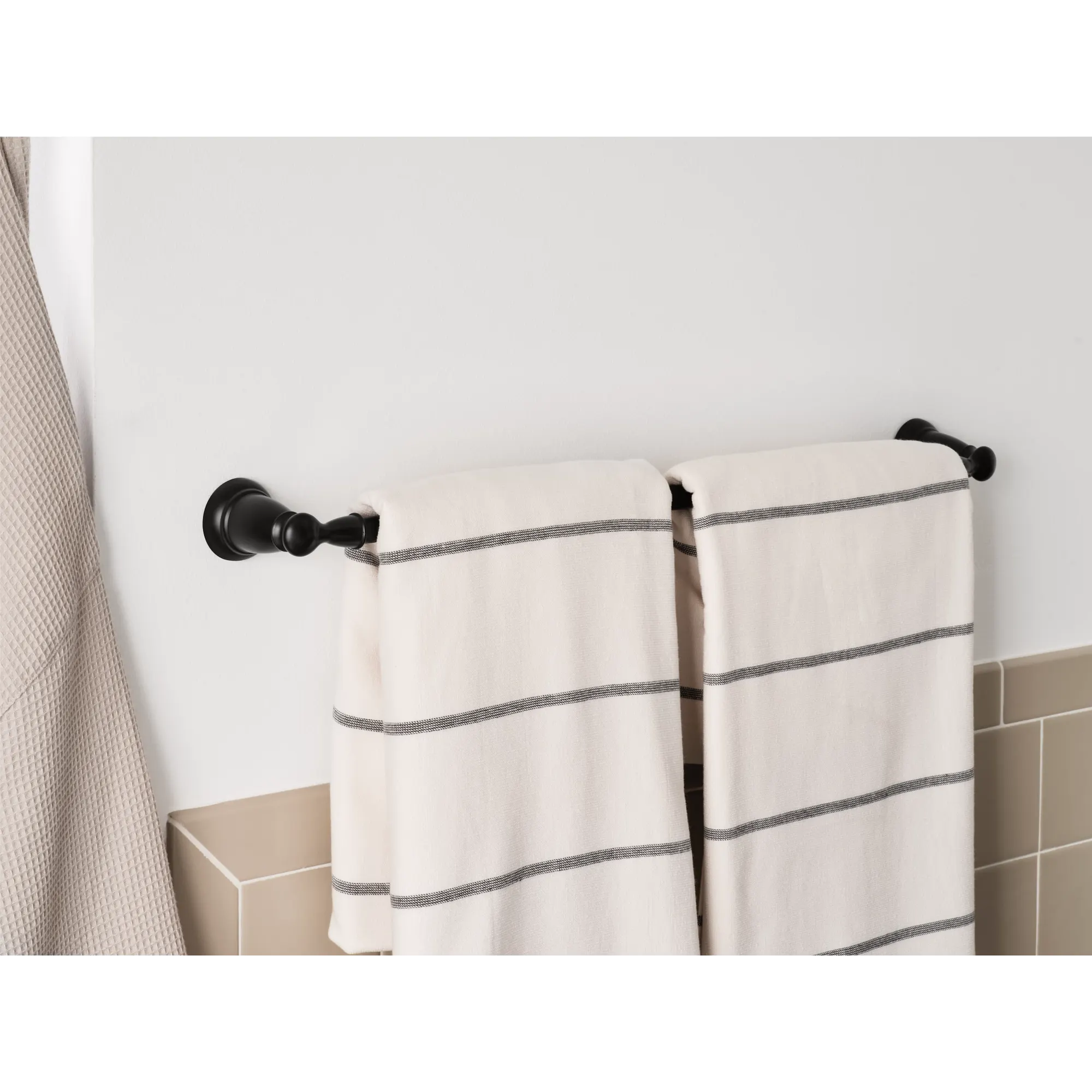 Banbury Chrome 24" Towel Bar - Image 7