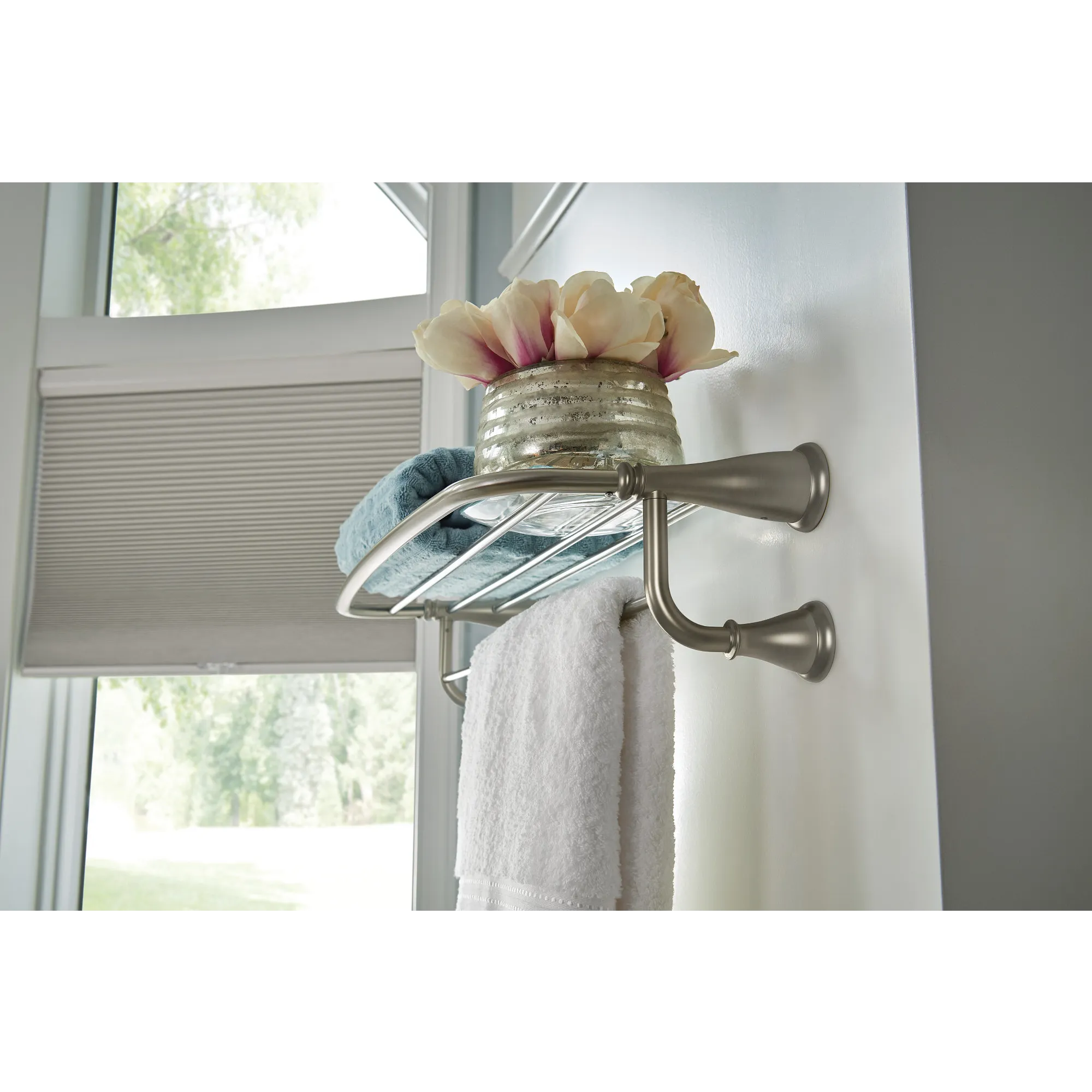 Banbury 24" Towel Bar With Shelf - Image 2