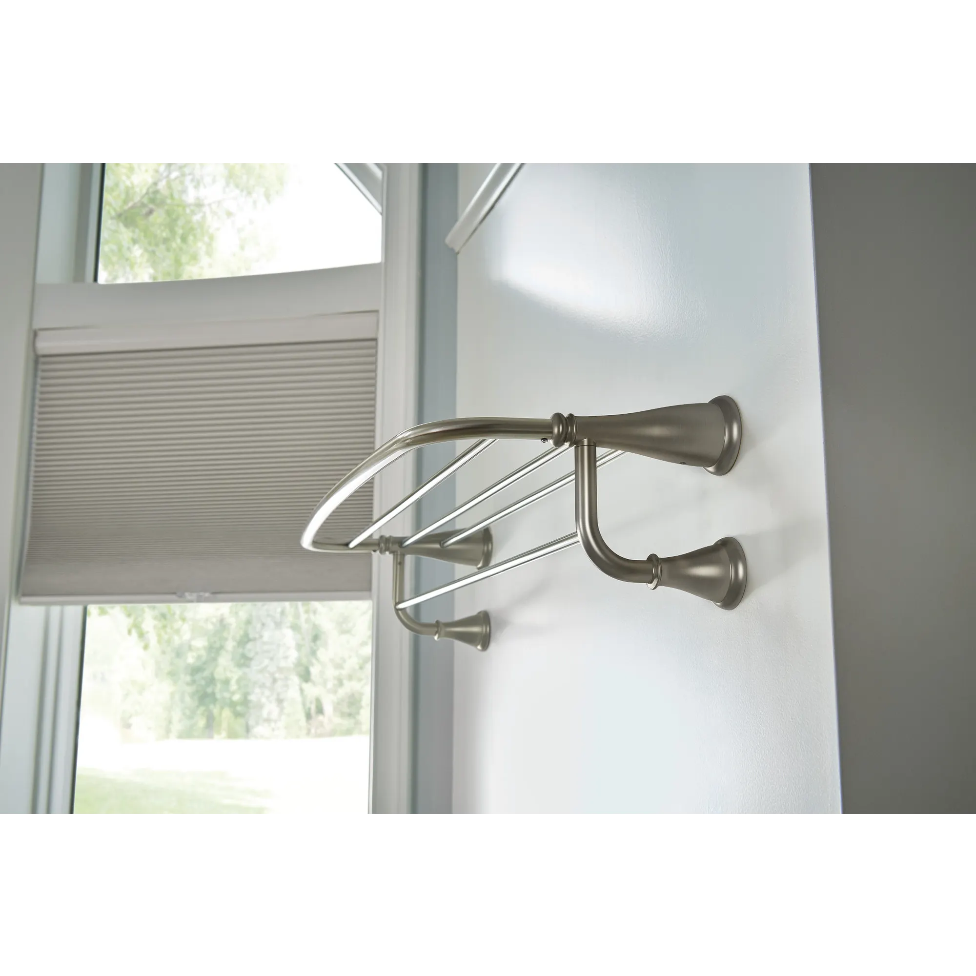 Banbury 24" Towel Bar With Shelf - Image 4