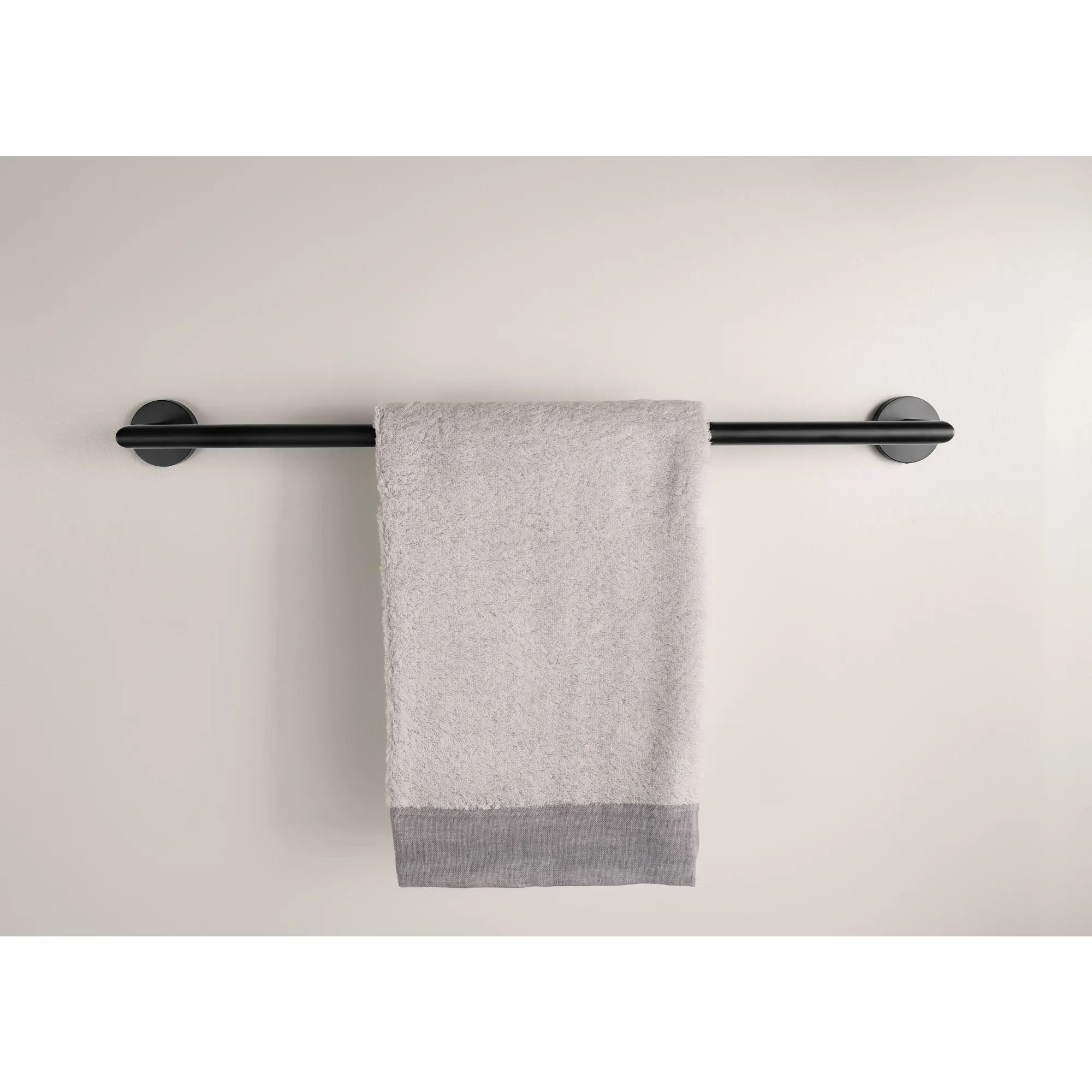 Arlys Chrome towel bar - Image 6