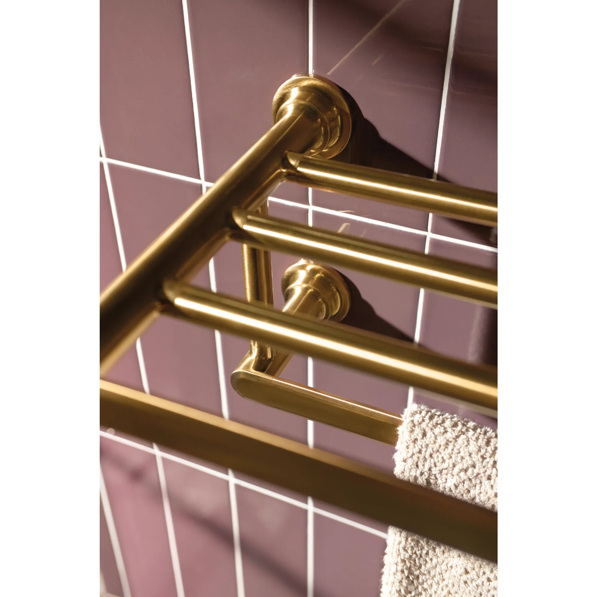 Greenfield Chrome towel shelf - Image 4