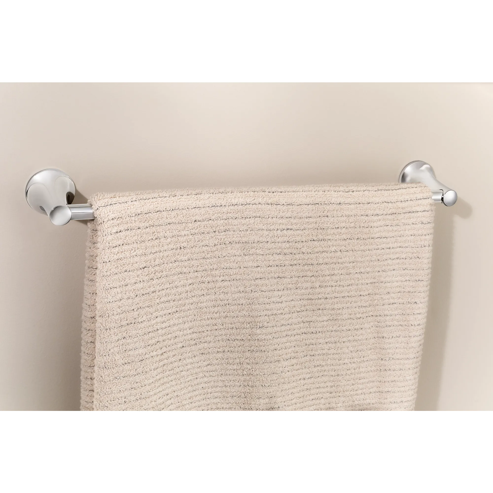Pyrite Chrome 18" towel bar - Image 2
