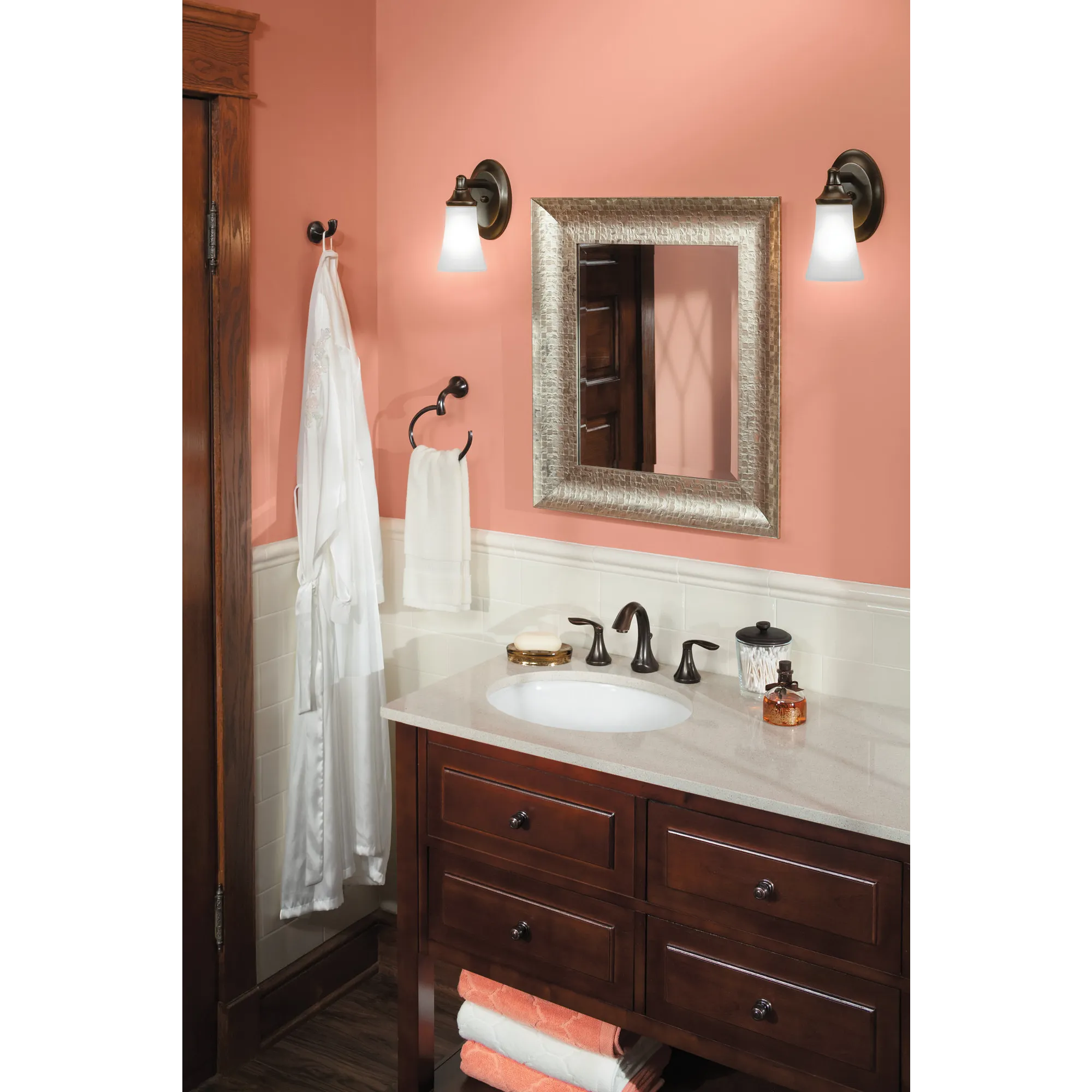 Eva Chrome Bath Light - Image 3